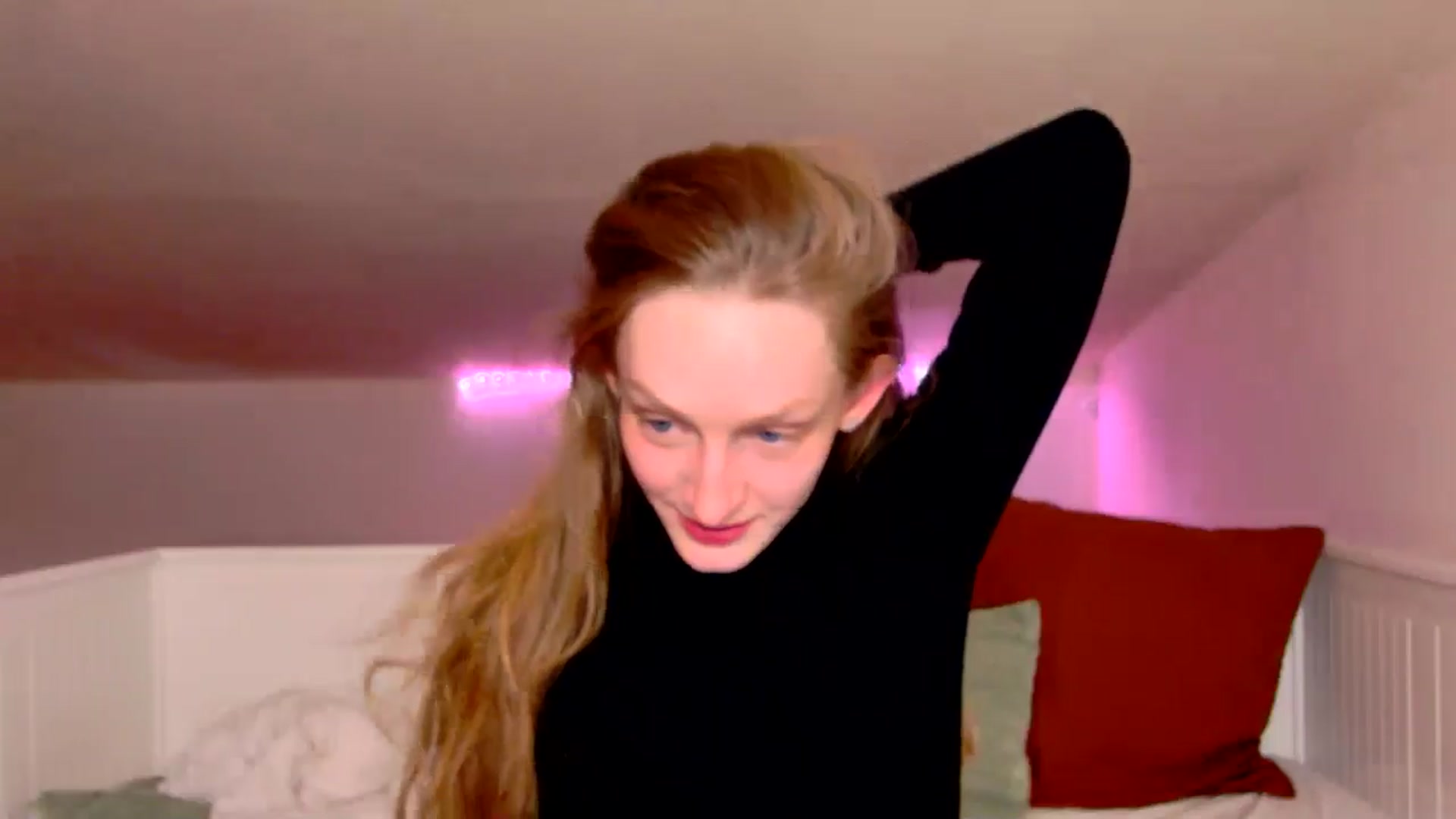 Gallery image thumbnail from Kinkywander's myfreecams stream on, 02/08/2025, 16:03 image 11 of 20