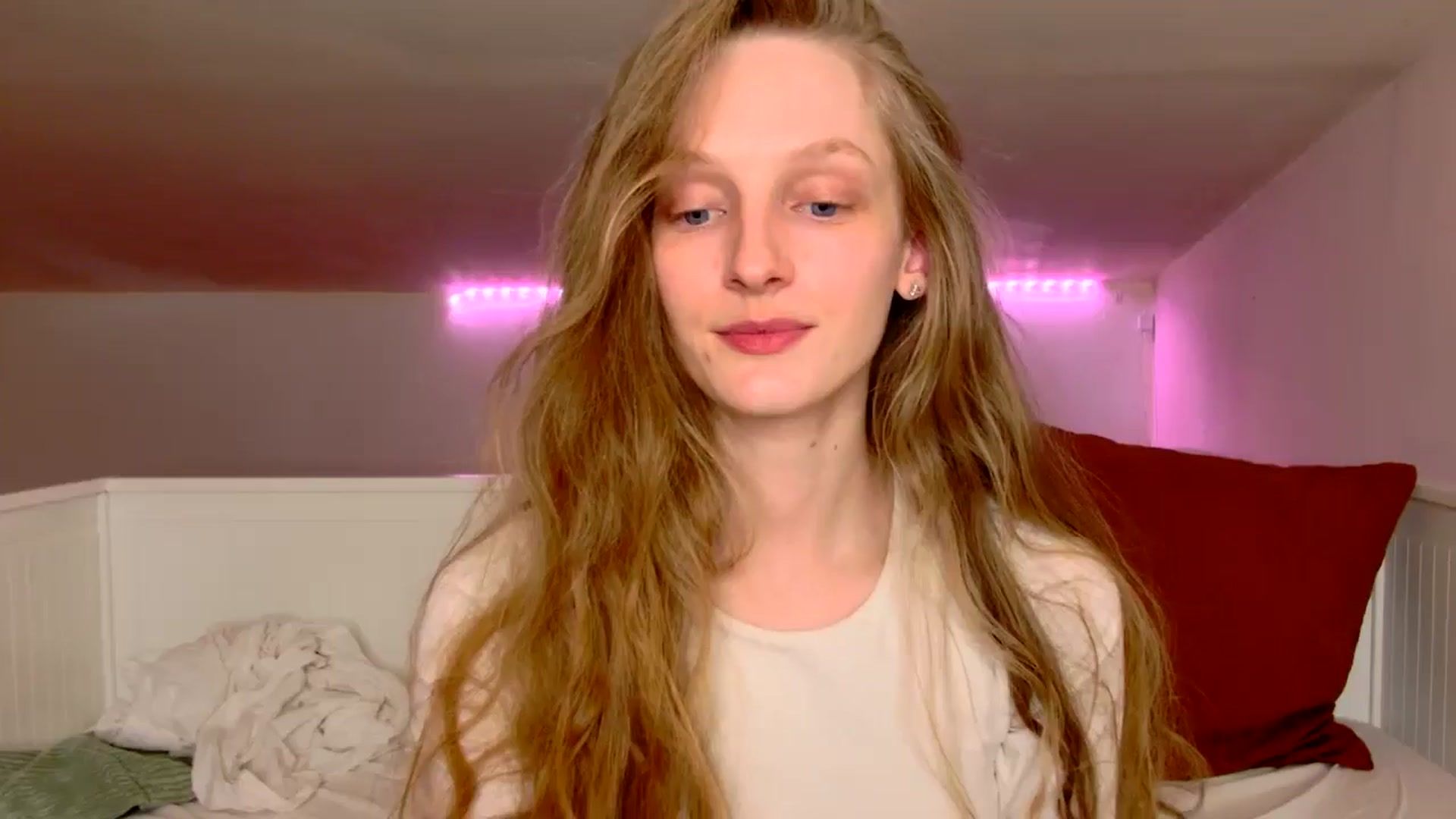 Gallery image thumbnail from Kinkywander's myfreecams stream on, 02/08/2025, 18:04 image 1 of 20