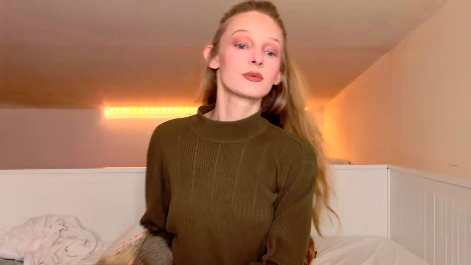 Gallery image thumbnail from Kinkywander's myfreecams stream on, 02/09/2025, 16:18 image 16 of 20