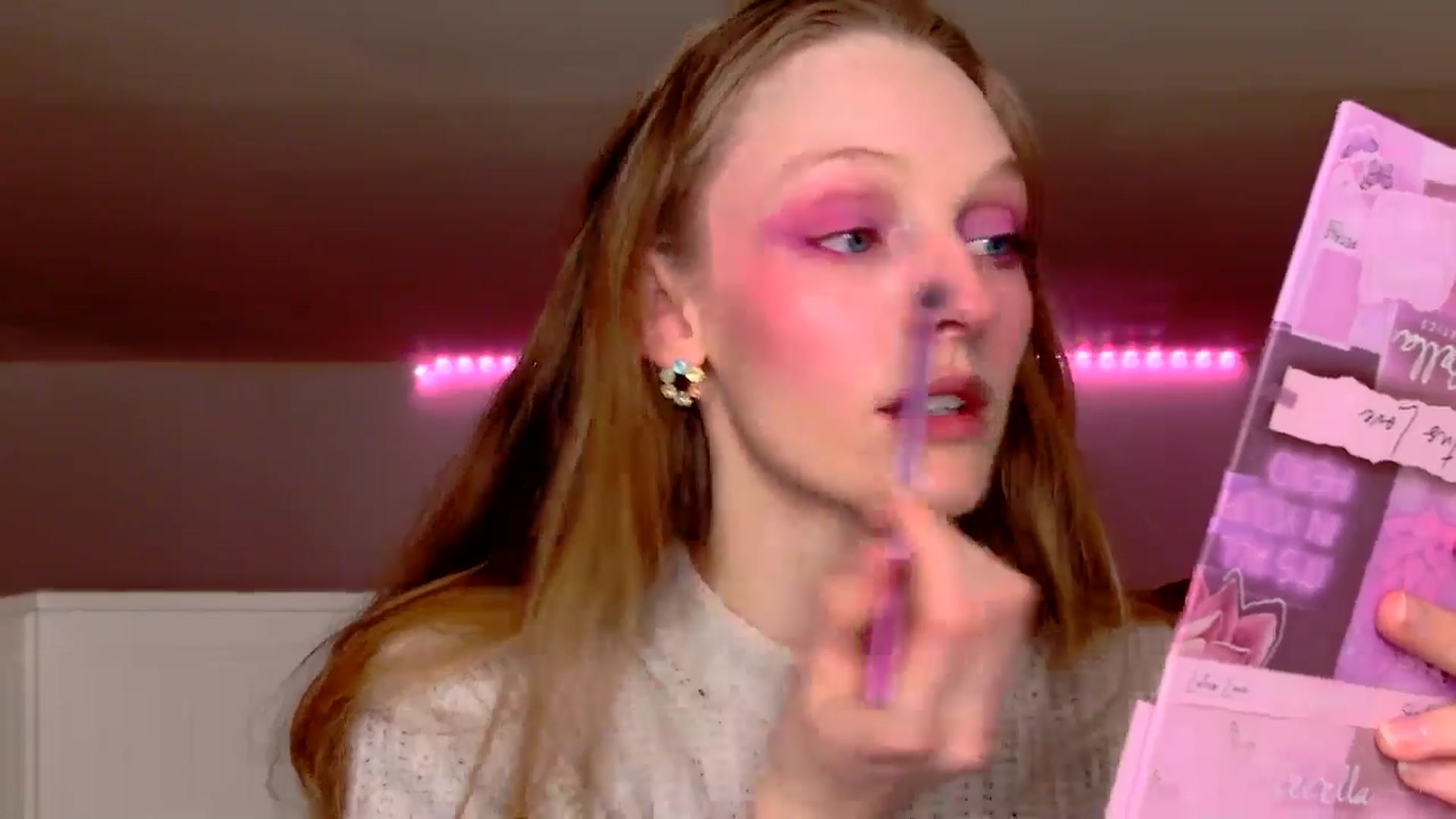 Gallery image thumbnail from Kinkywander's myfreecams stream on, 02/16/2025, 17:20 image 4 of 20