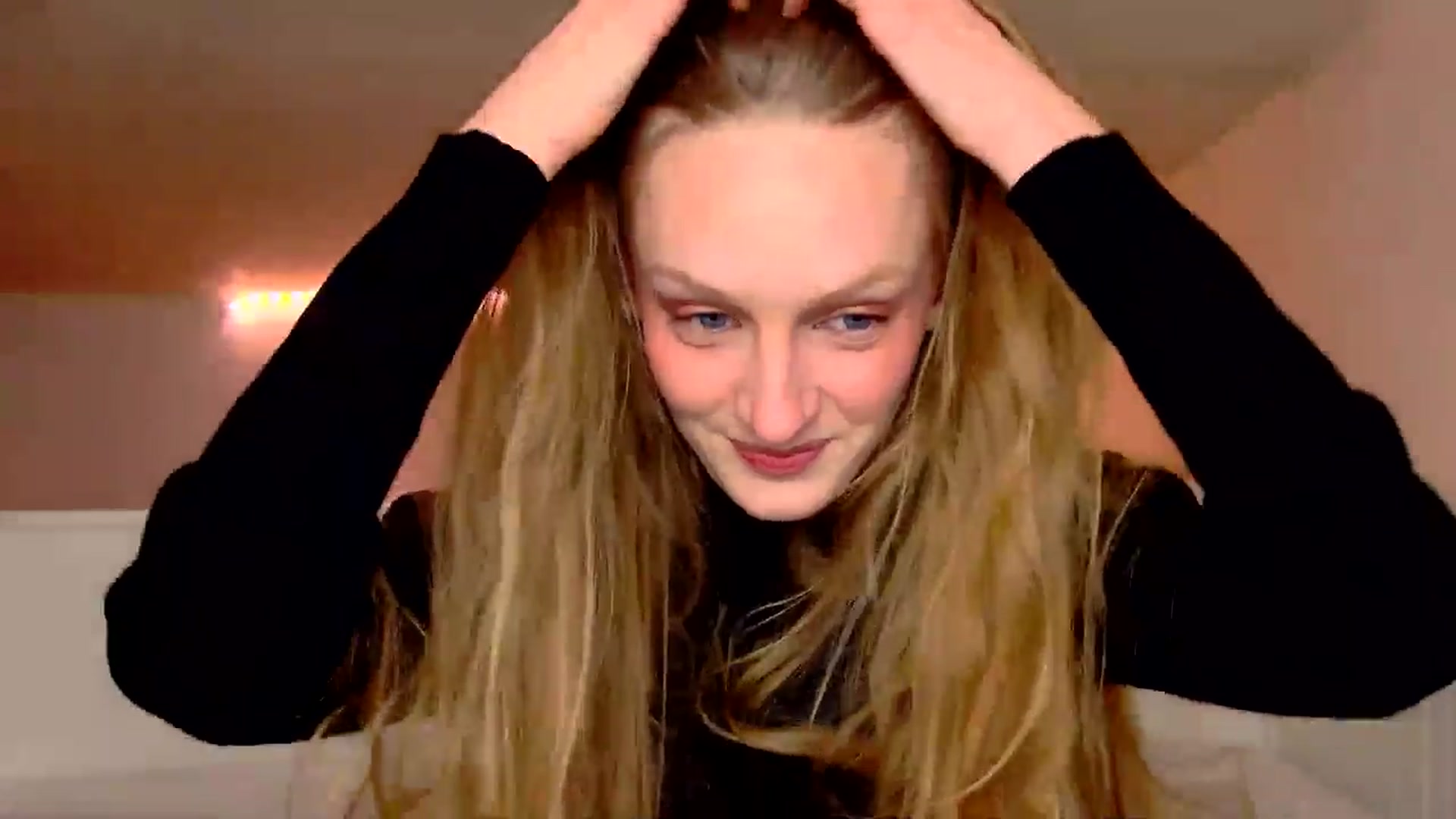 Gallery image thumbnail from Kinkywander's myfreecams stream on, 02/22/2025, 16:15 image 13 of 20