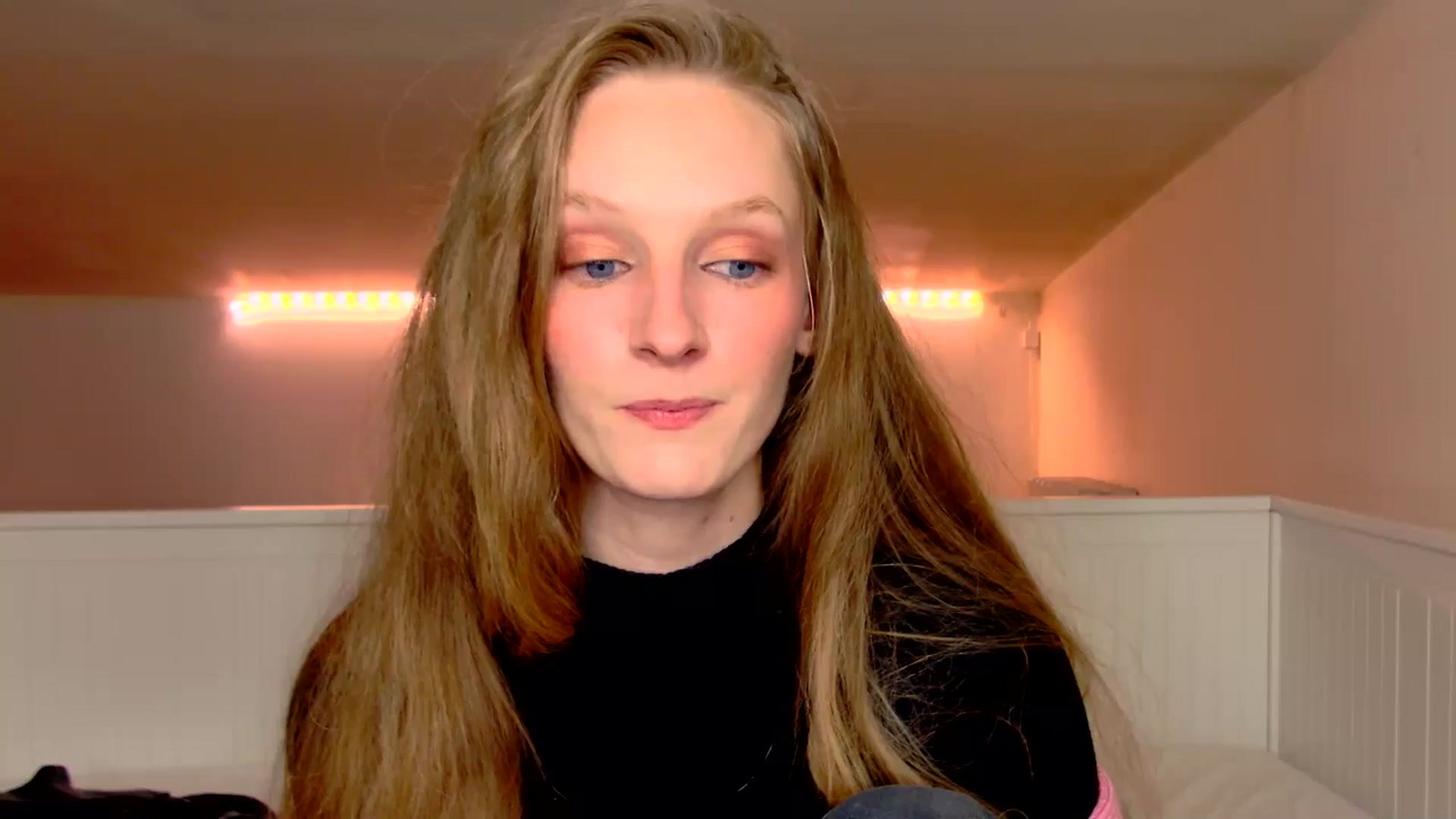 Gallery image thumbnail from Kinkywander's myfreecams stream on, 02/22/2025, 16:15 image 6 of 20
