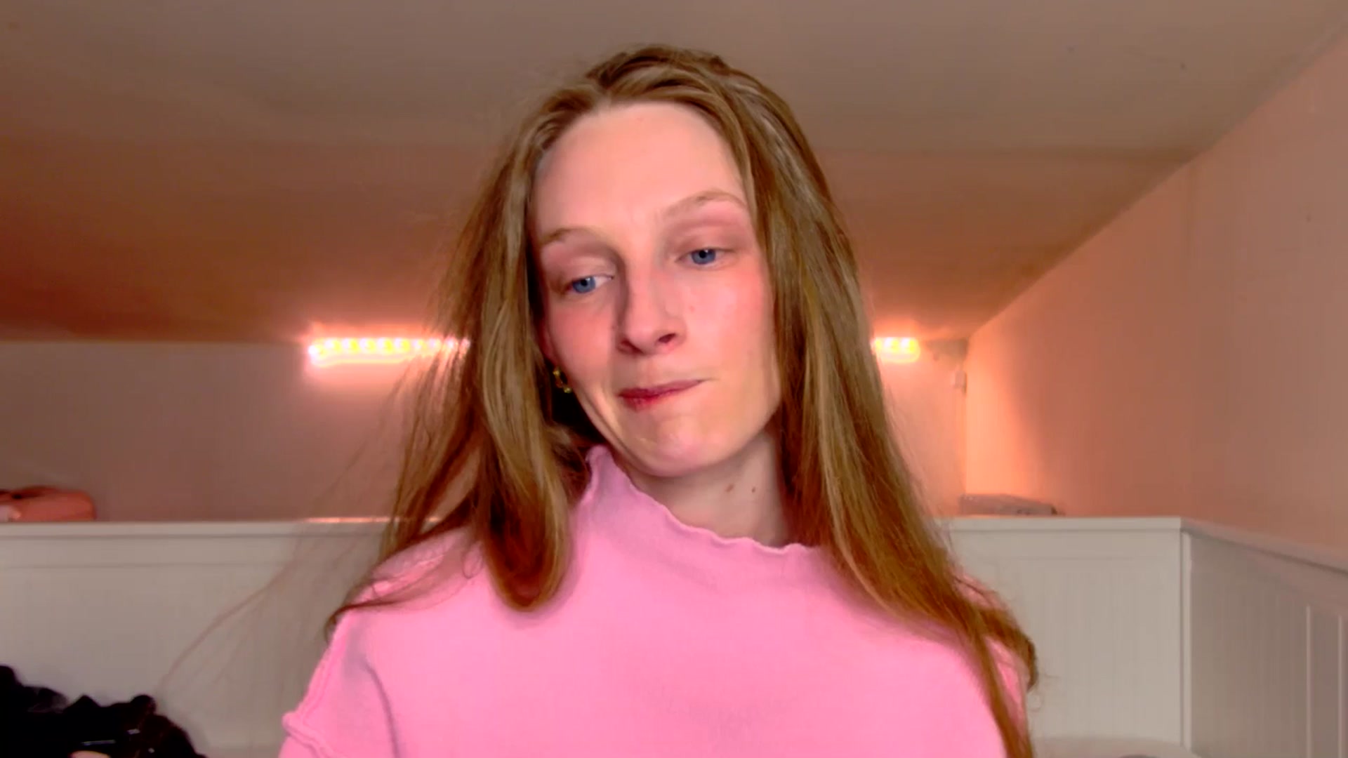 Gallery image thumbnail from Kinkywander's myfreecams stream on, 03/01/2025, 18:52 image 11 of 20