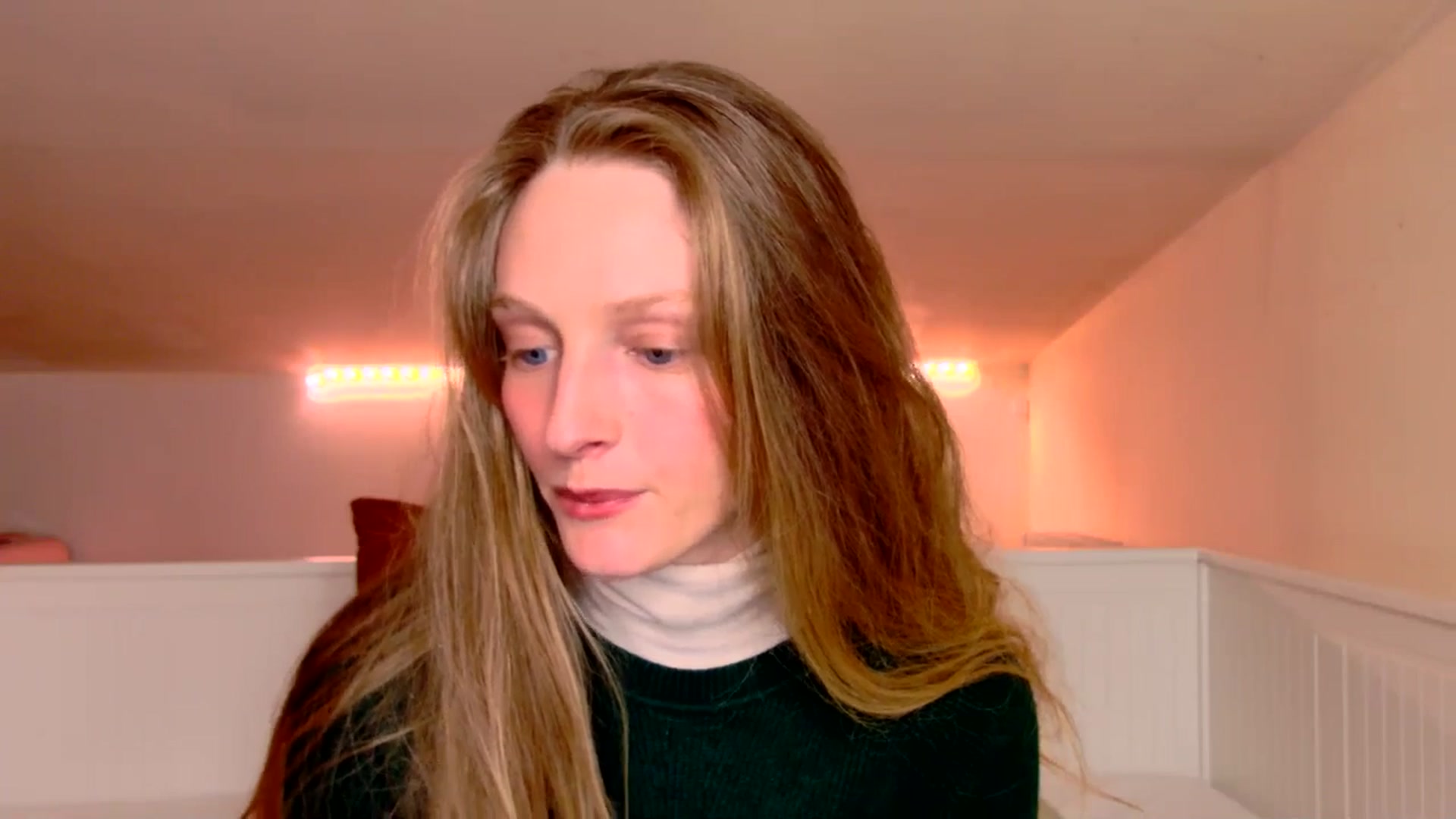 Gallery image thumbnail from Kinkywander's myfreecams stream on, 03/08/2025, 16:32 image 14 of 20