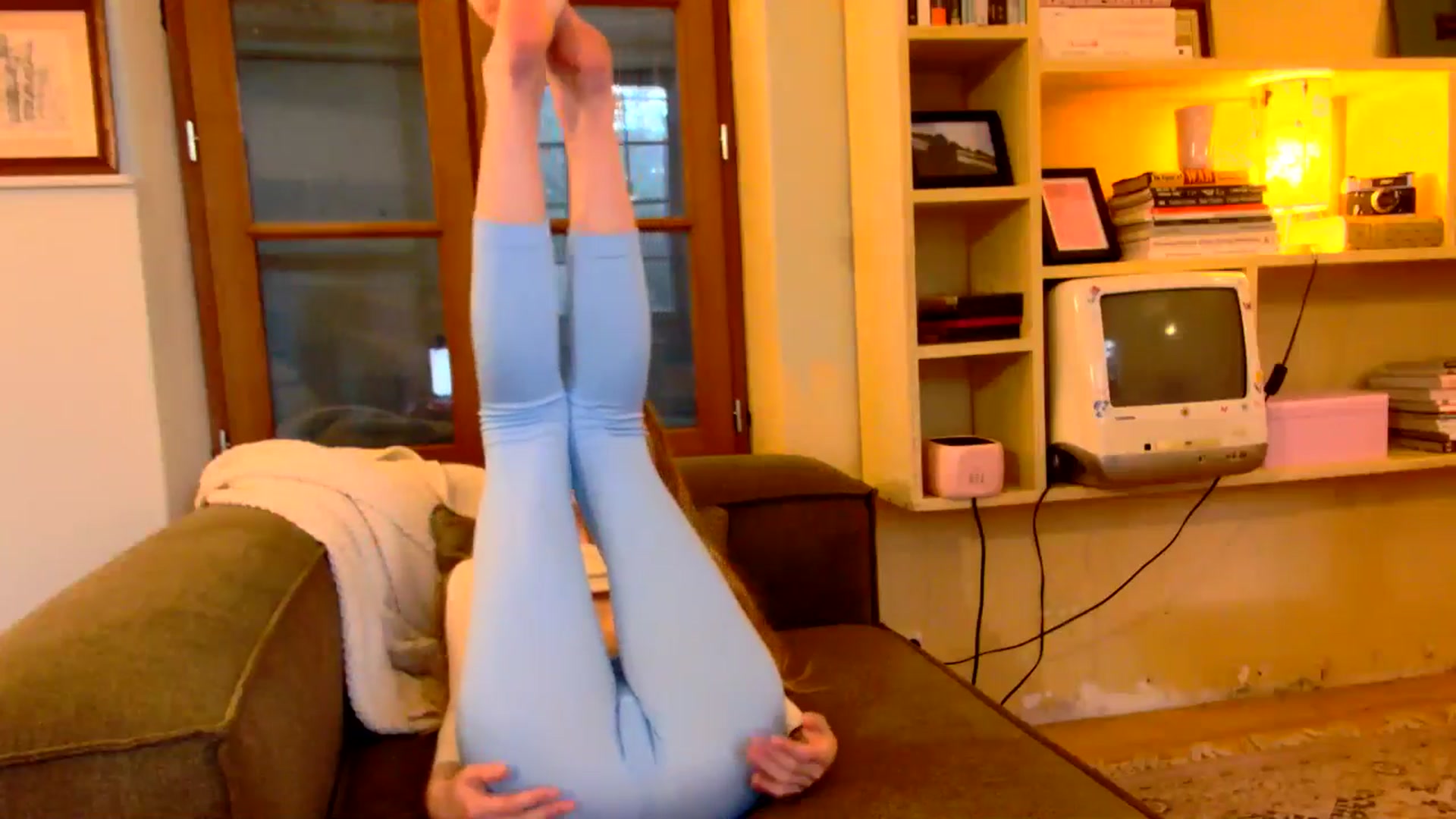 Gallery image thumbnail from Kinkywander's myfreecams stream on, 03/09/2025, 17:26 image 19 of 20