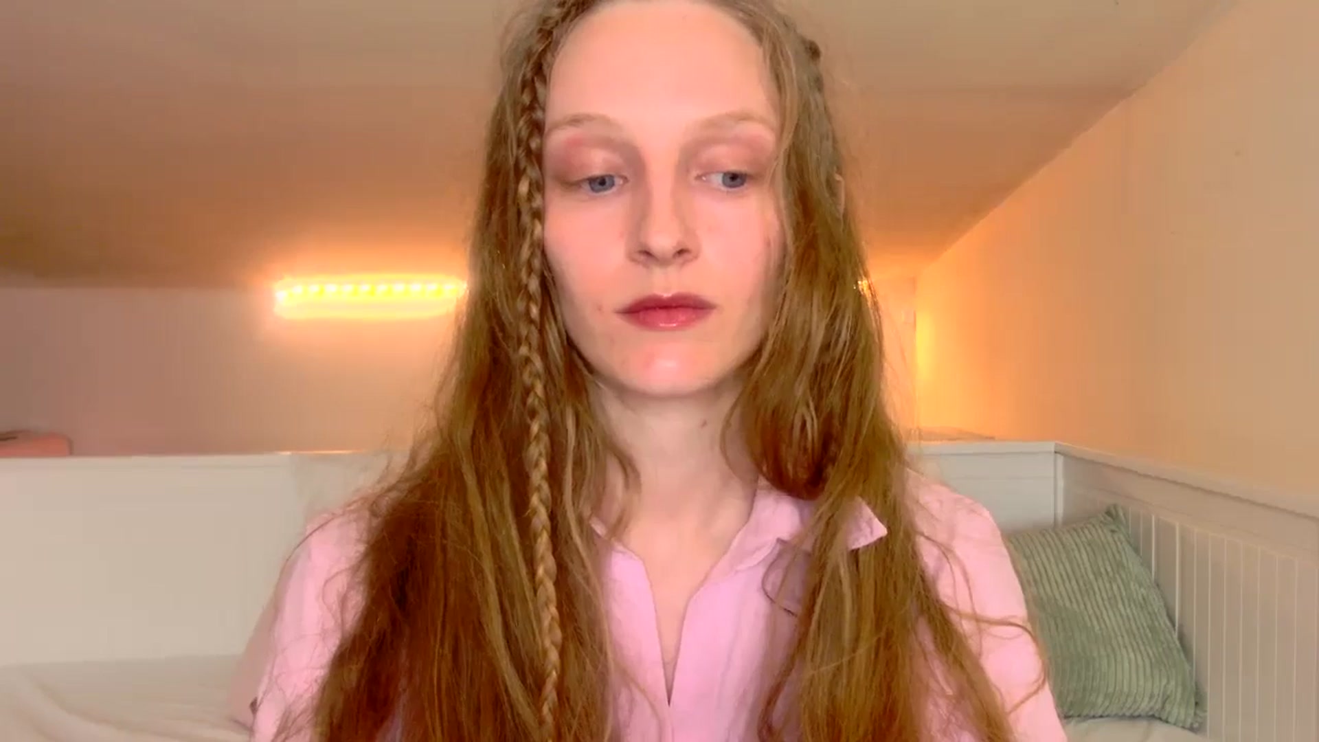 Gallery image thumbnail from Kinkywander's myfreecams stream on, 03/29/2025, 15:43 image 17 of 20