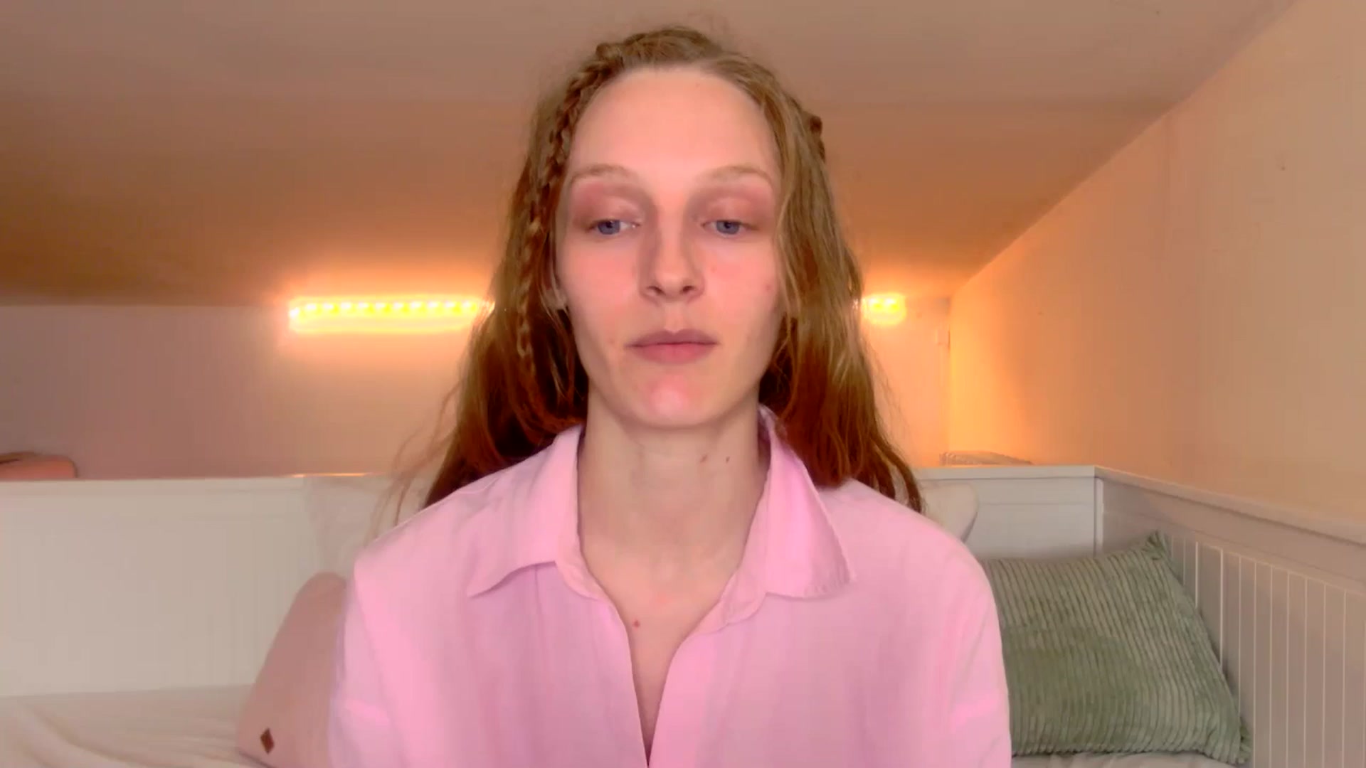 Gallery image thumbnail from Kinkywander's myfreecams stream on, 03/29/2025, 15:43 image 2 of 20