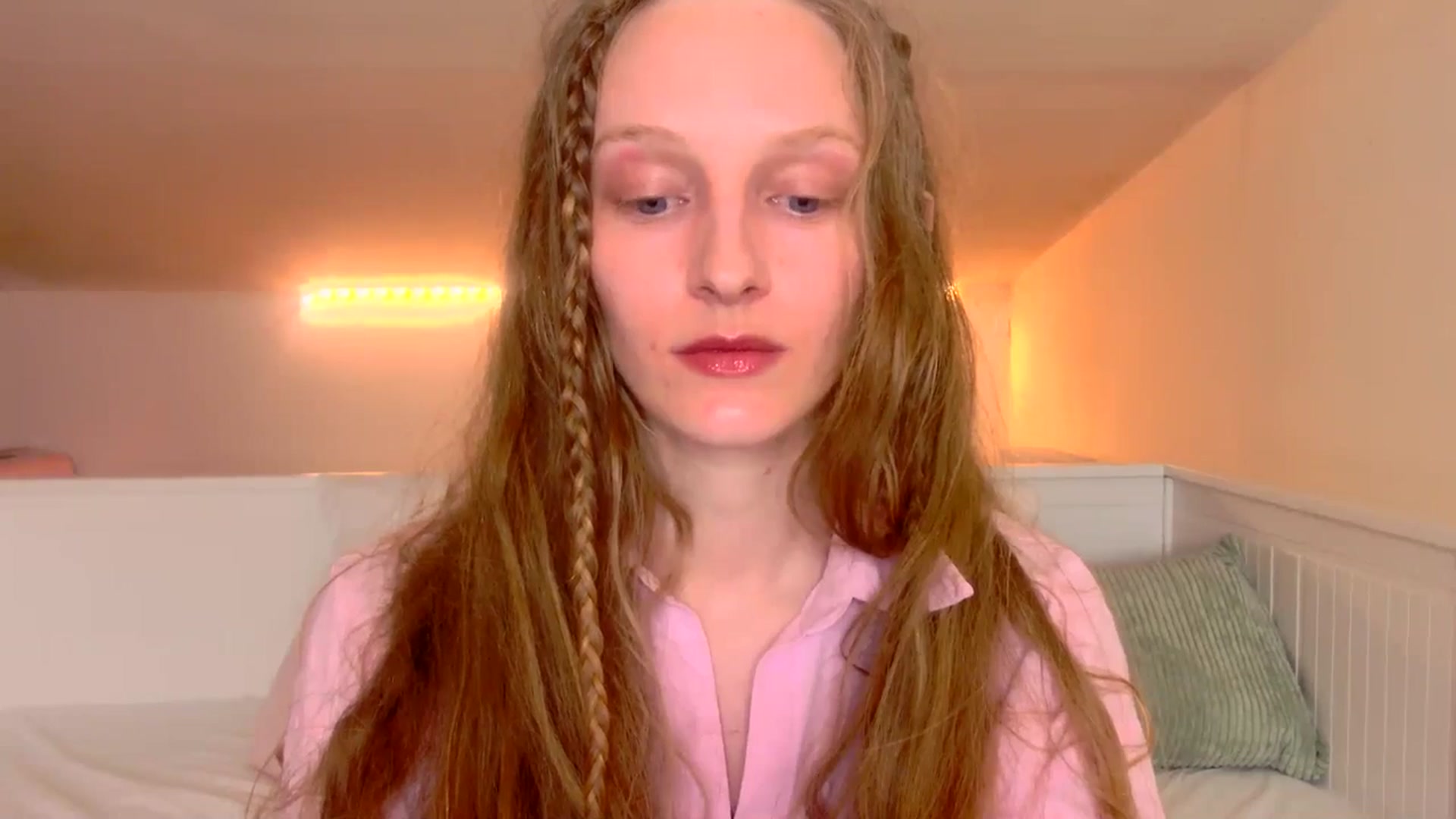 Gallery image thumbnail from Kinkywander's myfreecams stream on, 03/29/2025, 15:43 image 16 of 20
