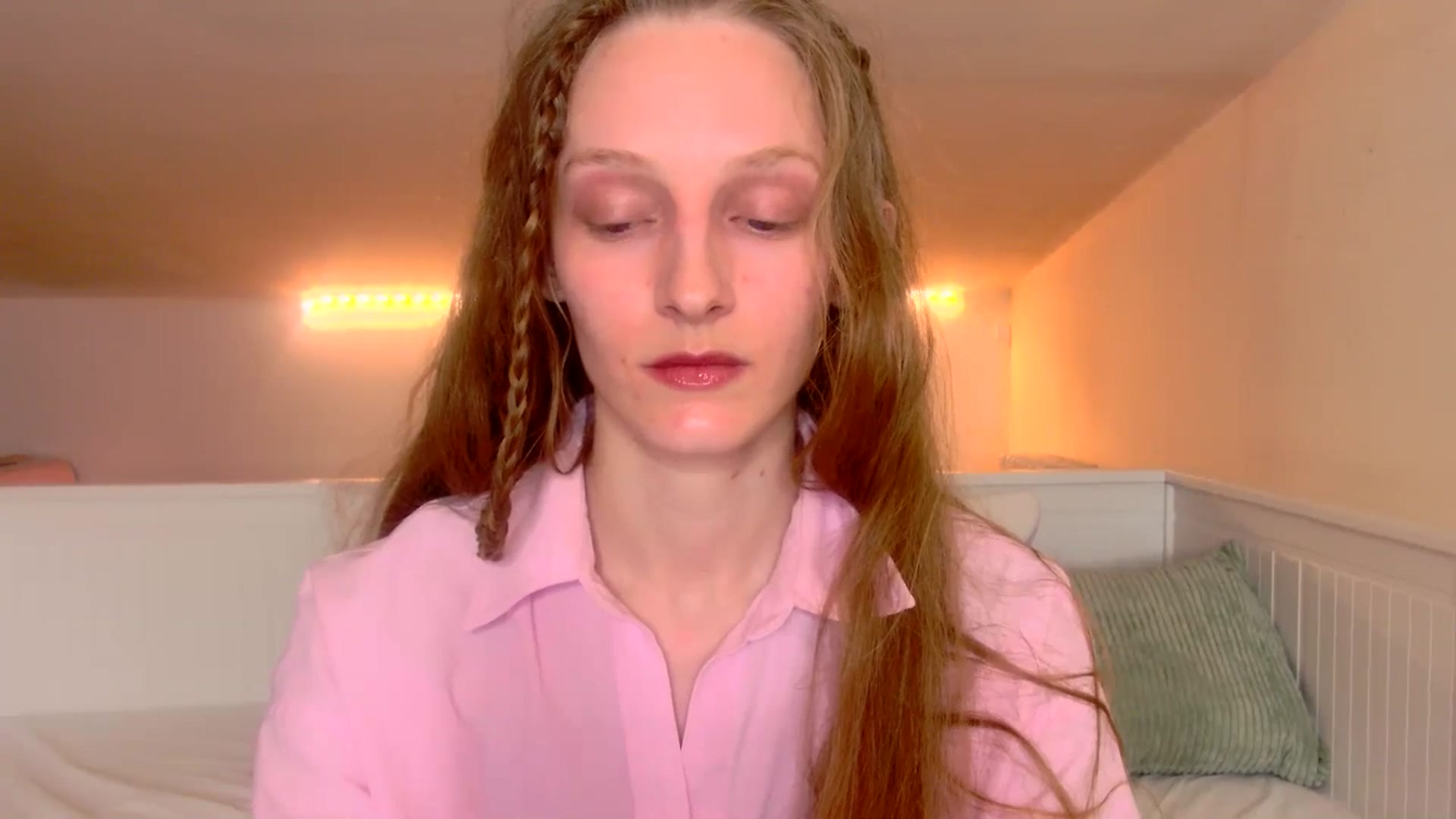 Gallery image thumbnail from Kinkywander's myfreecams stream on, 03/29/2025, 15:43 image 7 of 20