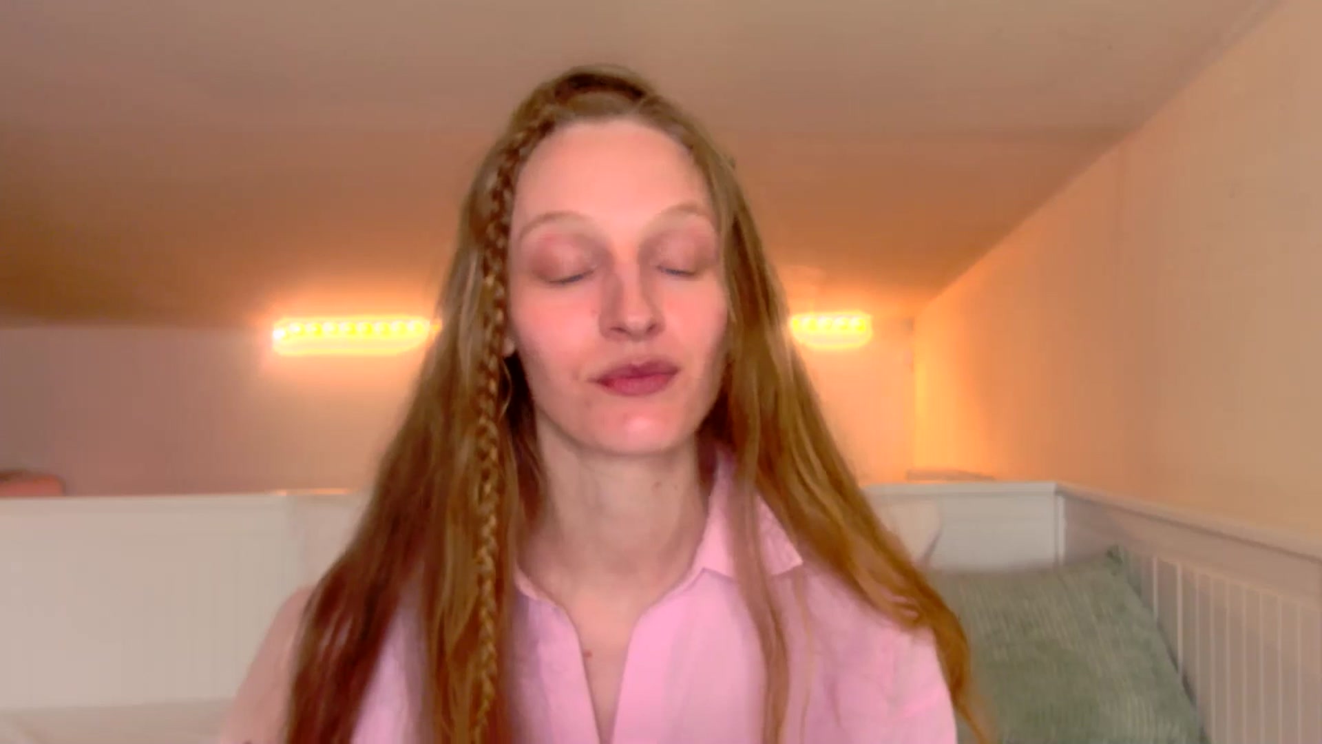 Gallery image thumbnail from Kinkywander's myfreecams stream on, 03/29/2025, 18:07 image 6 of 20