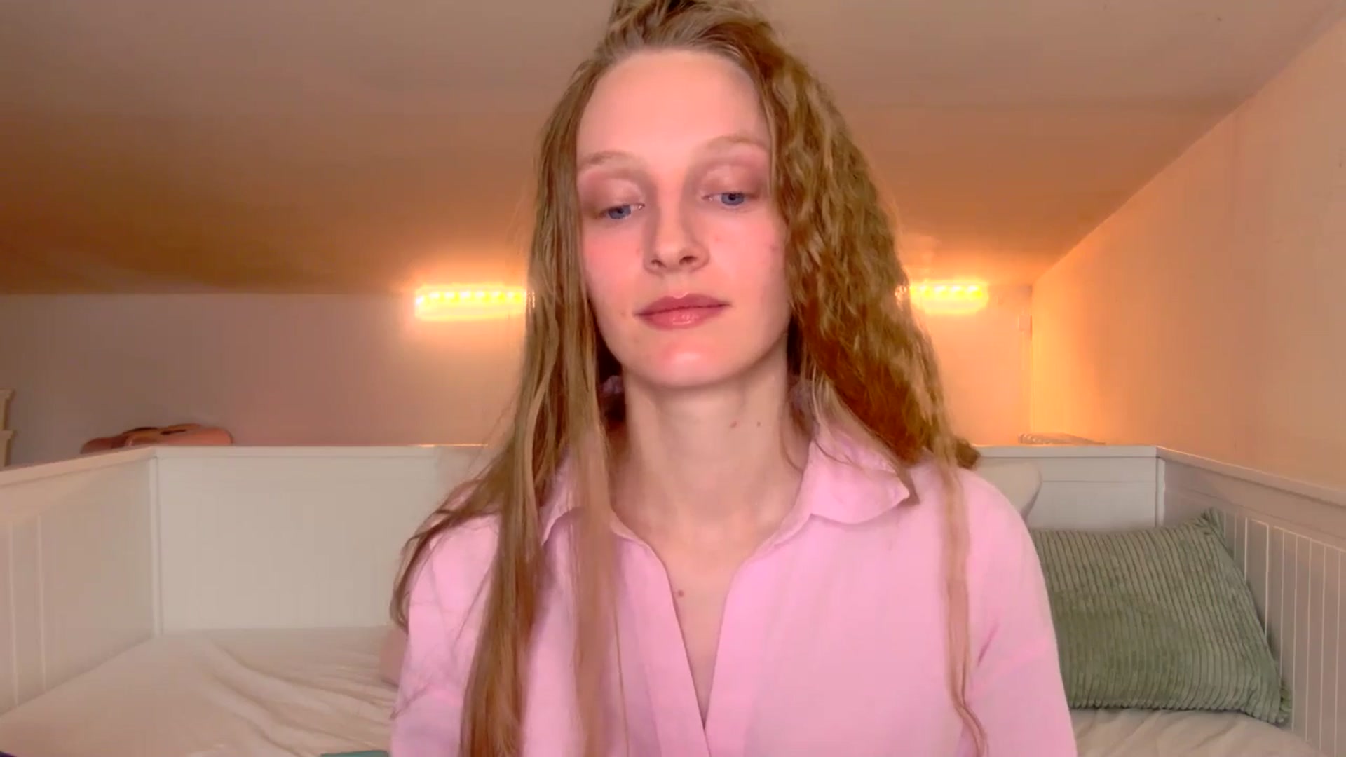 Gallery image thumbnail from Kinkywander's myfreecams stream on, 03/29/2025, 18:07 image 20 of 20