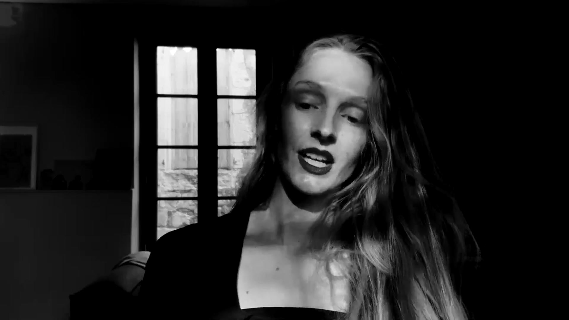 Gallery image thumbnail from Kinkywander's myfreecams stream on, 04/06/2025, 17:27 image 9 of 20