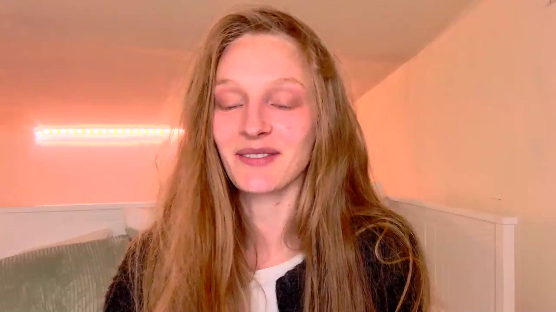 Gallery image thumbnail from Kinkywander's myfreecams stream on, 05/10/2025, 16:31 image 20 of 20