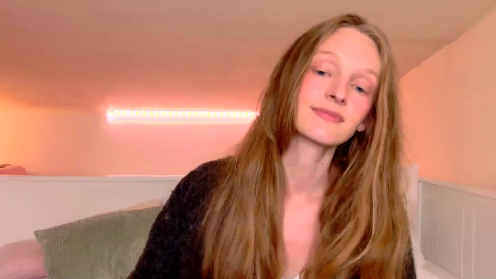 Gallery image thumbnail from Kinkywander's myfreecams stream on, 05/11/2025, 19:10 image 3 of 20
