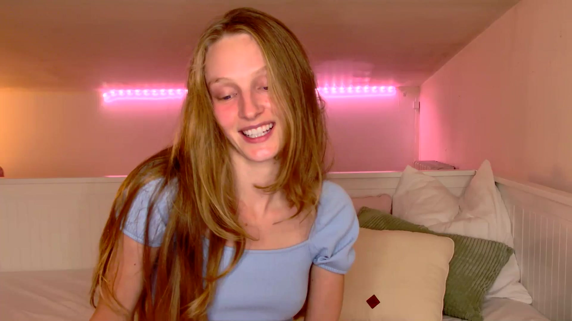 Gallery image thumbnail from Kinkywander's myfreecams stream on, 06/28/2025, 18:39 image 1 of 20