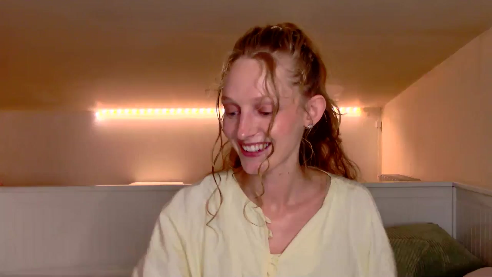 Gallery image thumbnail from Kinkywander's myfreecams stream on, 07/26/2025, 15:11 image 4 of 20