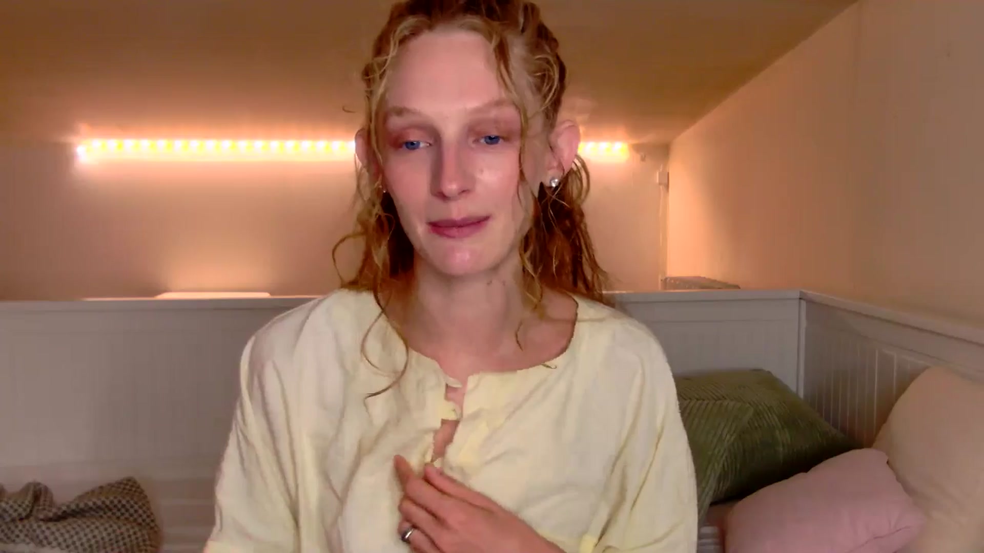 Gallery image thumbnail from Kinkywander's myfreecams stream on, 07/26/2025, 15:11 image 17 of 20