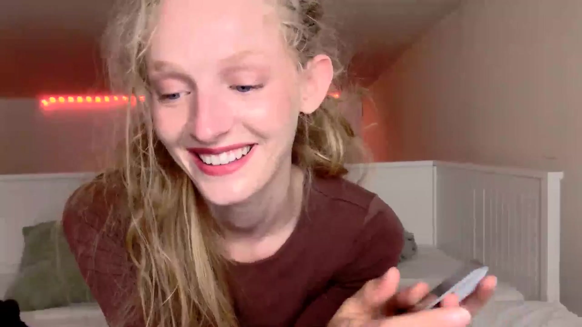 Gallery image thumbnail from Kinkywander's myfreecams stream on, 07/27/2025, 16:07 image 10 of 20