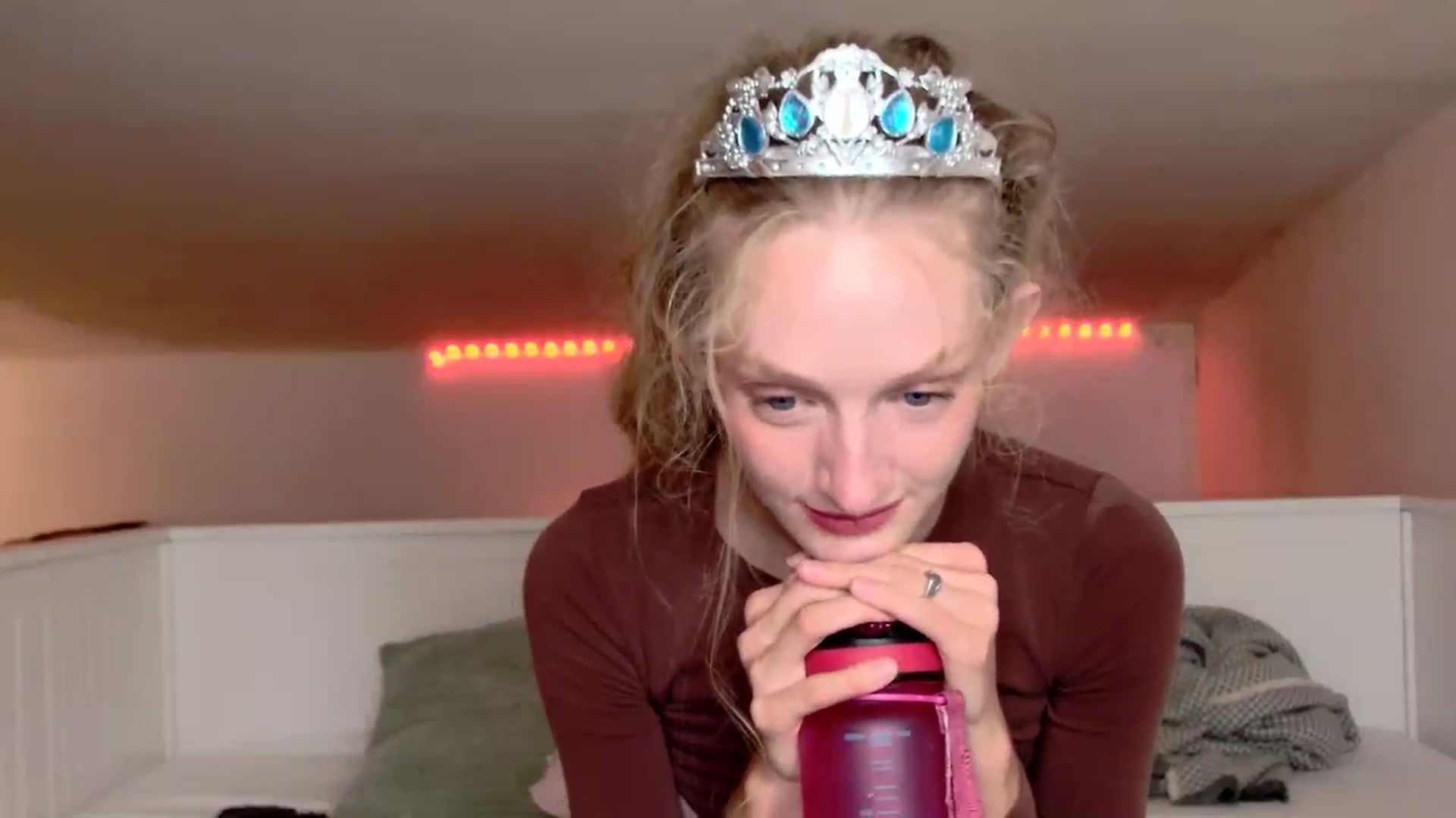 Gallery image thumbnail from Kinkywander's myfreecams stream on, 07/27/2025, 16:07 image 18 of 20