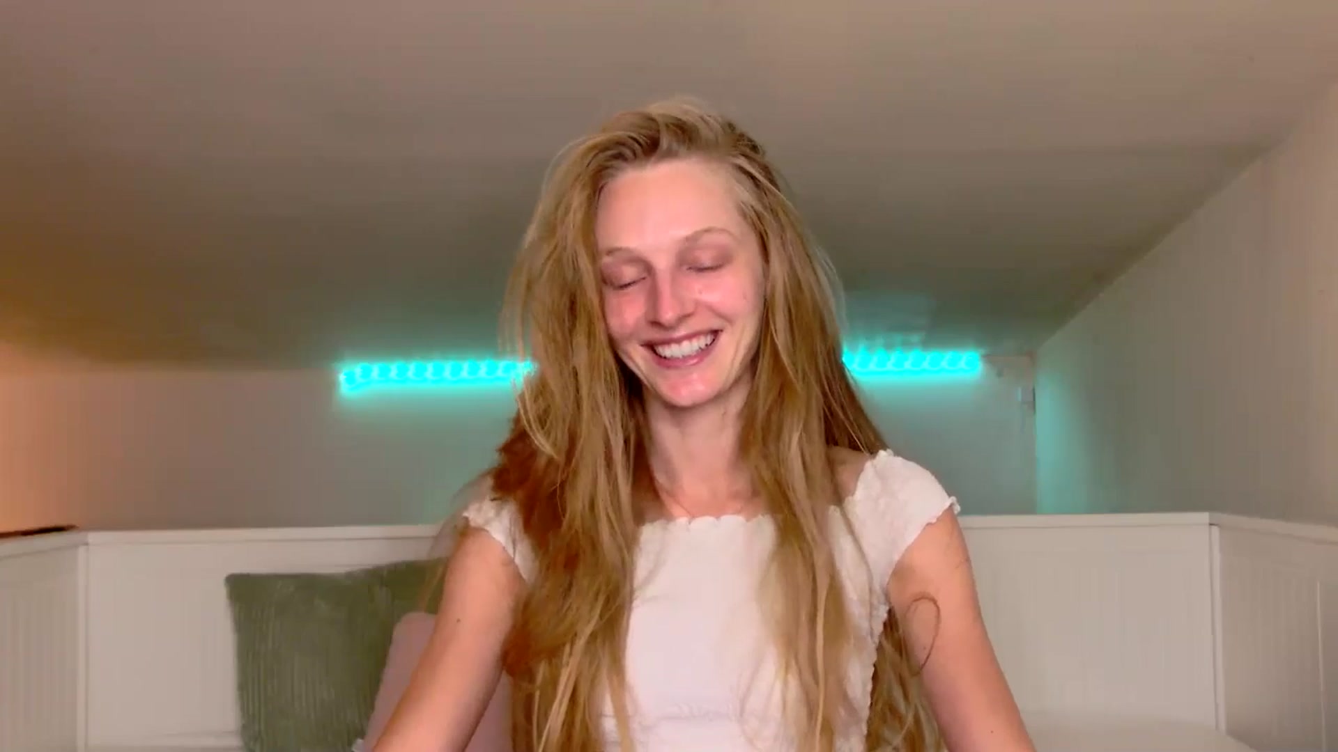 Gallery image thumbnail from Kinkywander's myfreecams stream on, 08/02/2025, 16:03 image 2 of 20
