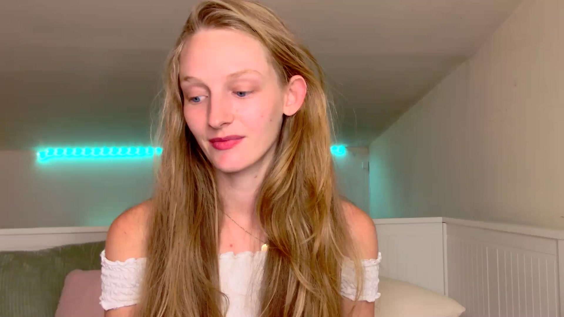 Gallery image thumbnail from Kinkywander's myfreecams stream on, 08/02/2025, 17:32 image 1 of 20