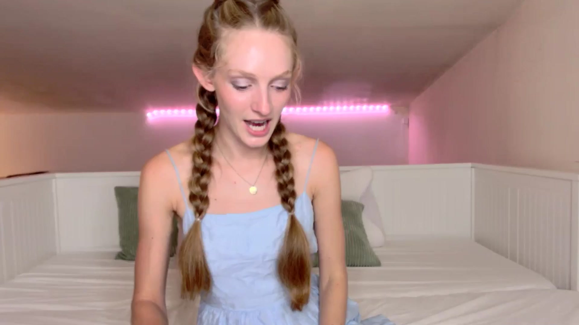 Gallery image thumbnail from Kinkywander's myfreecams stream on, 08/09/2025, 14:34 image 3 of 20
