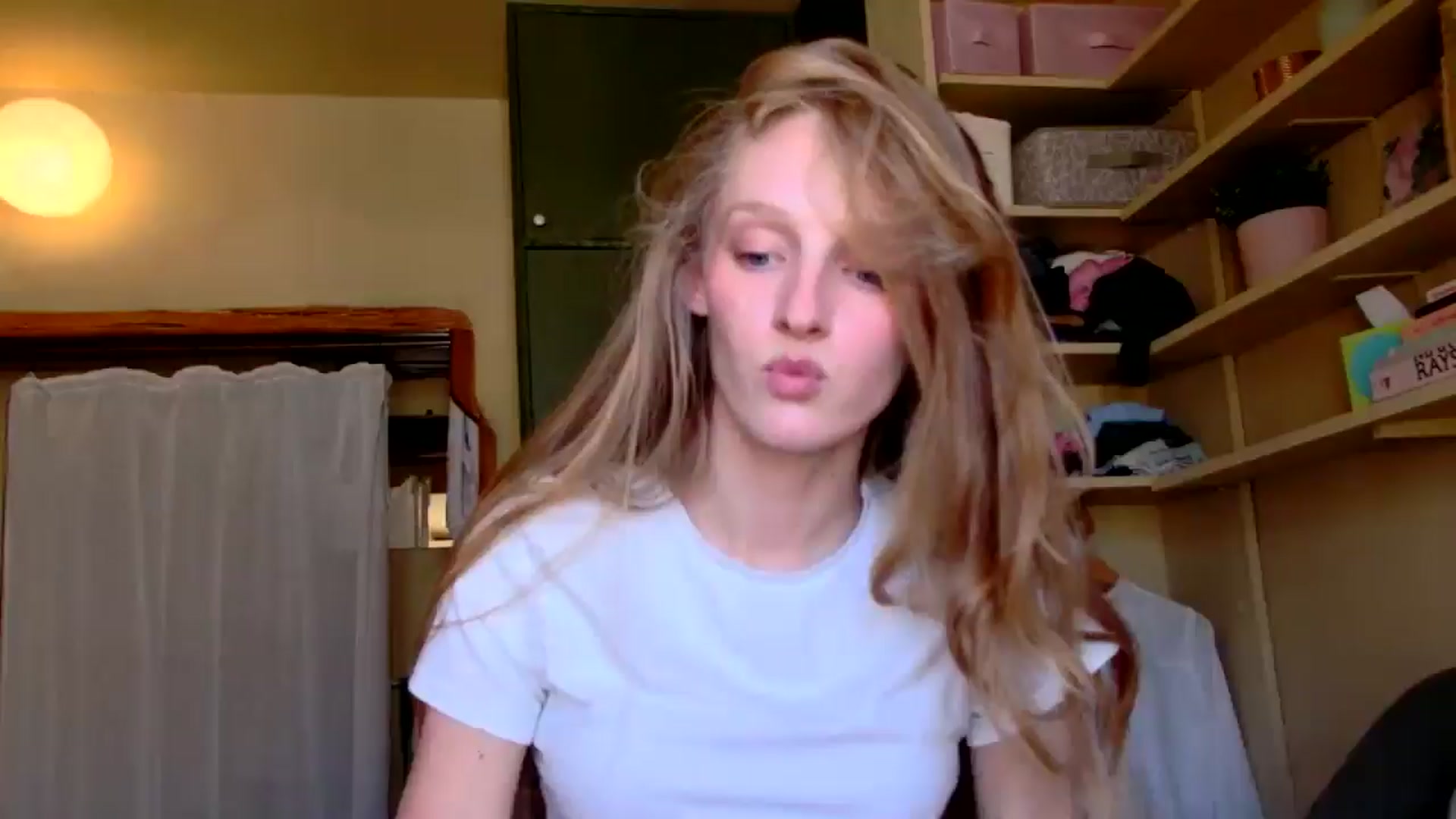 Gallery image thumbnail from Kinkywander's myfreecams stream on, 08/24/2025, 18:06 image 1 of 20