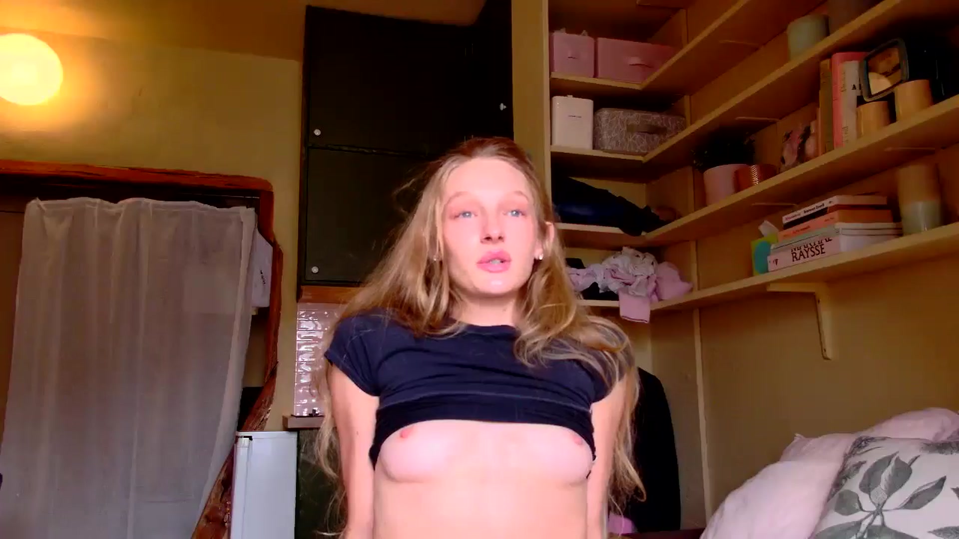 Gallery image thumbnail from Kinkywander's myfreecams stream on, 09/13/2025, 14:21 image 20 of 20