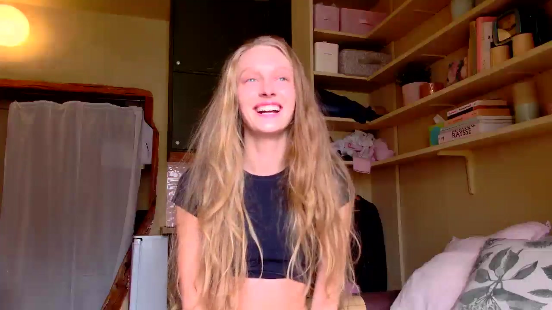Gallery image thumbnail from Kinkywander's myfreecams stream on, 09/13/2025, 14:21 image 11 of 20