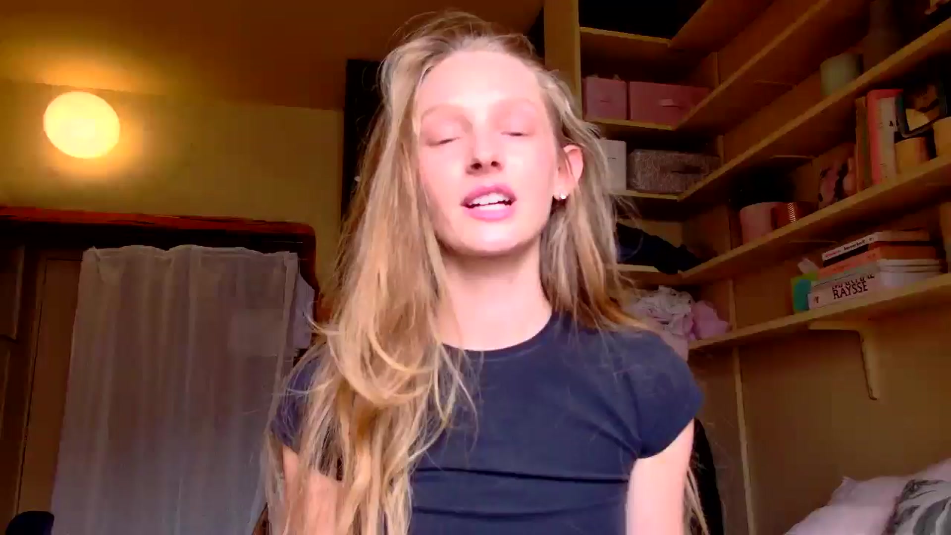 Gallery image thumbnail from Kinkywander's myfreecams stream on, 09/13/2025, 14:21 image 16 of 20