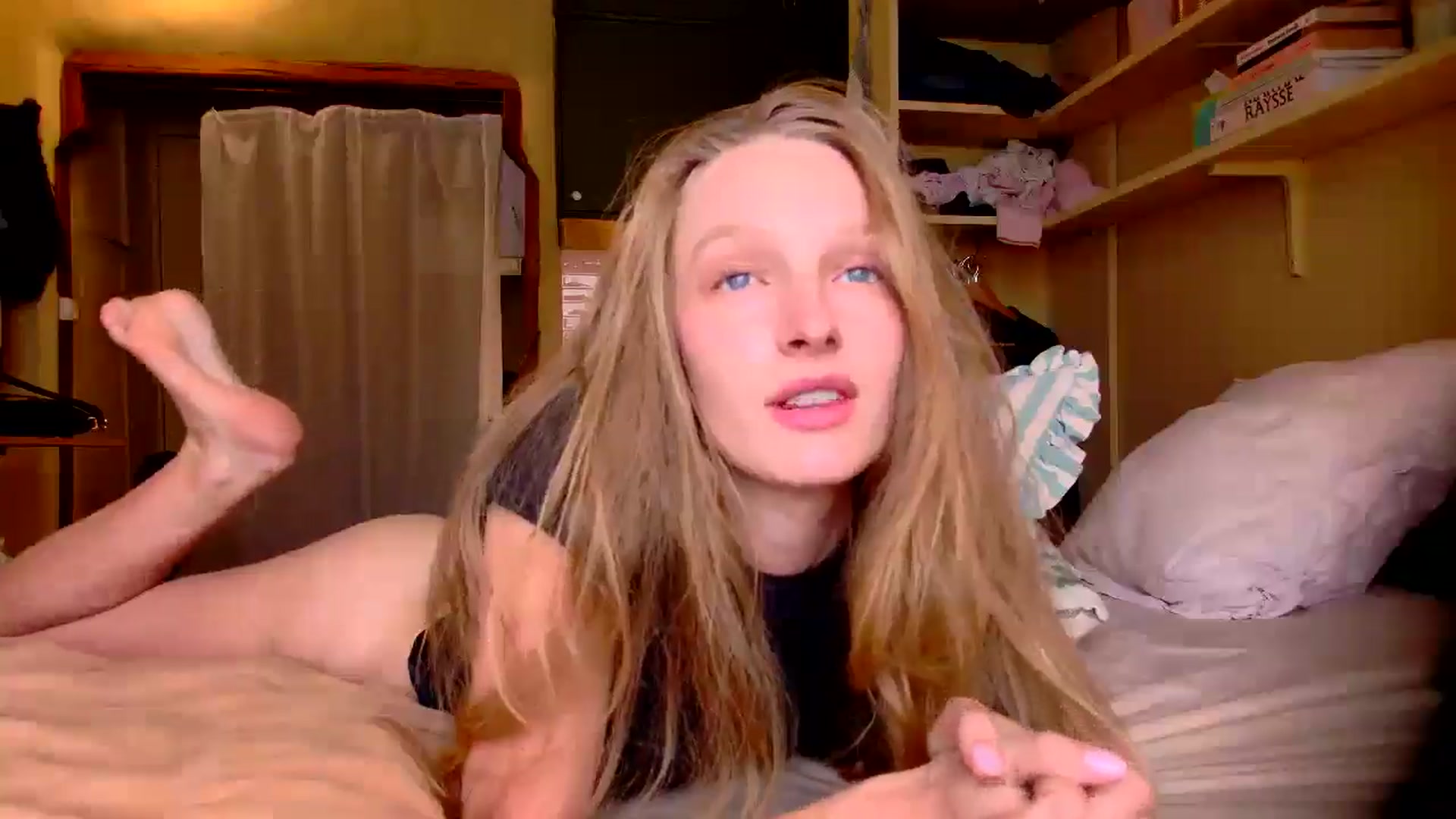 Gallery image thumbnail from Kinkywander's myfreecams stream on, 09/13/2025, 16:33 image 2 of 20
