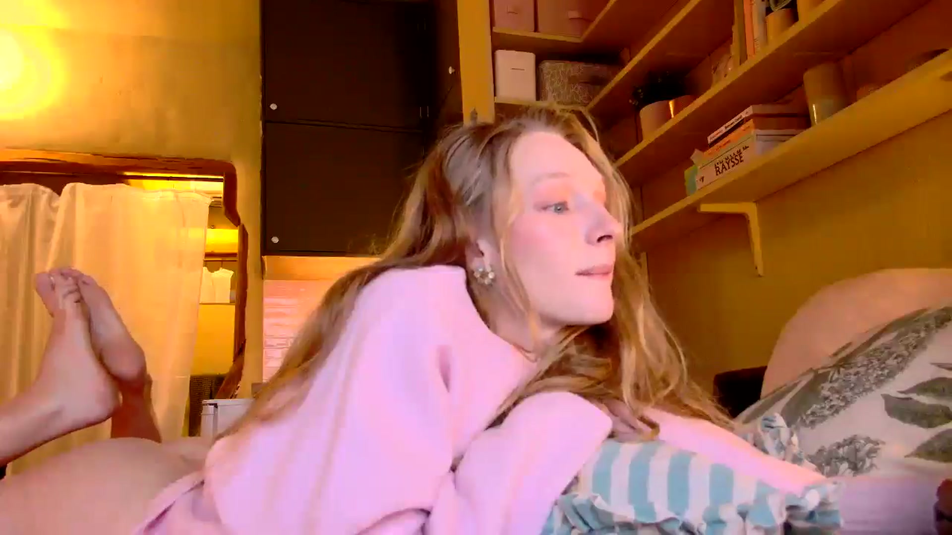 Gallery image thumbnail from Kinkywander's myfreecams stream on, 09/14/2025, 17:54 image 11 of 20