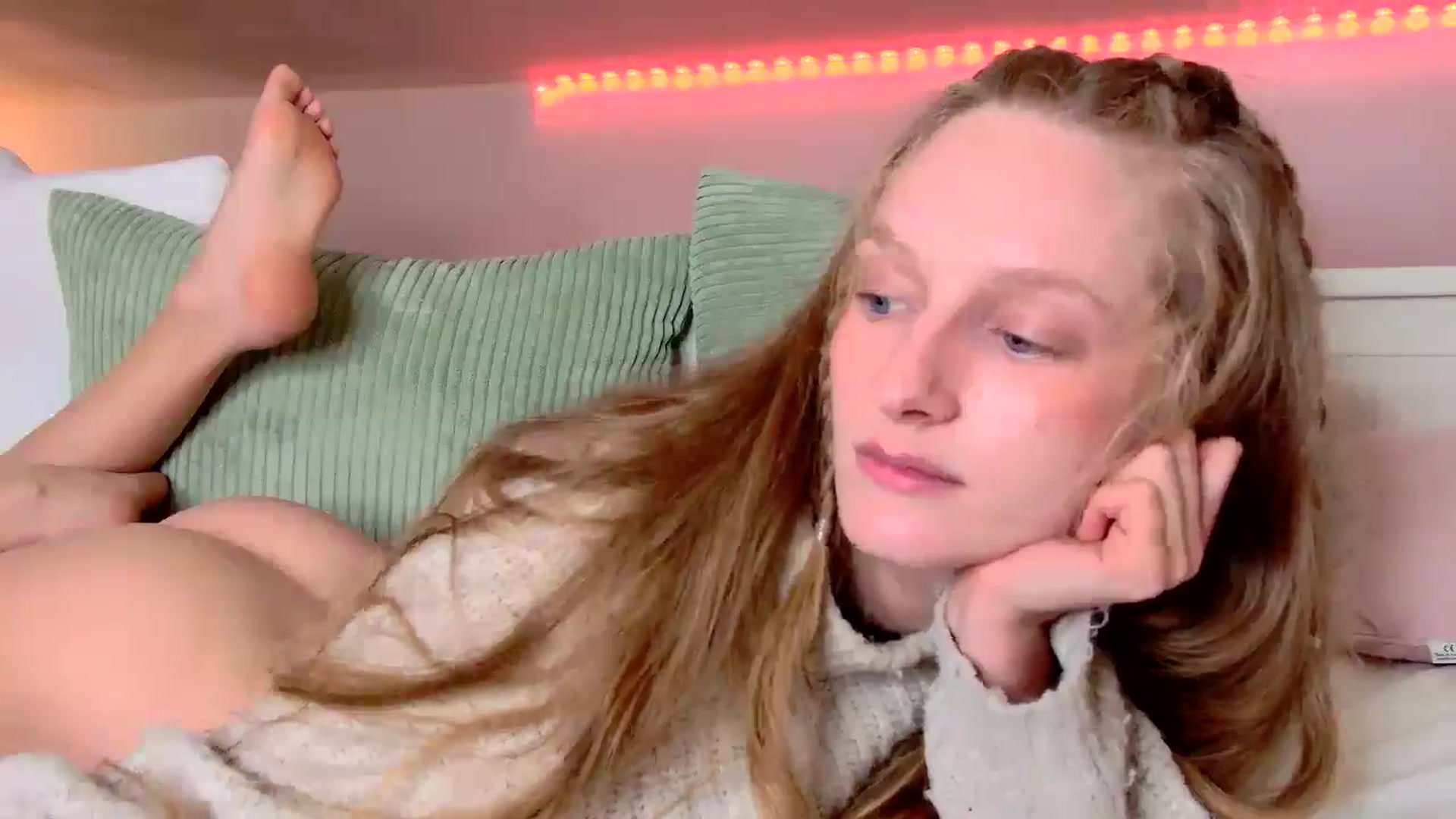 Gallery image thumbnail from Kinkywander's myfreecams stream on, 09/27/2025, 16:29 image 2 of 20