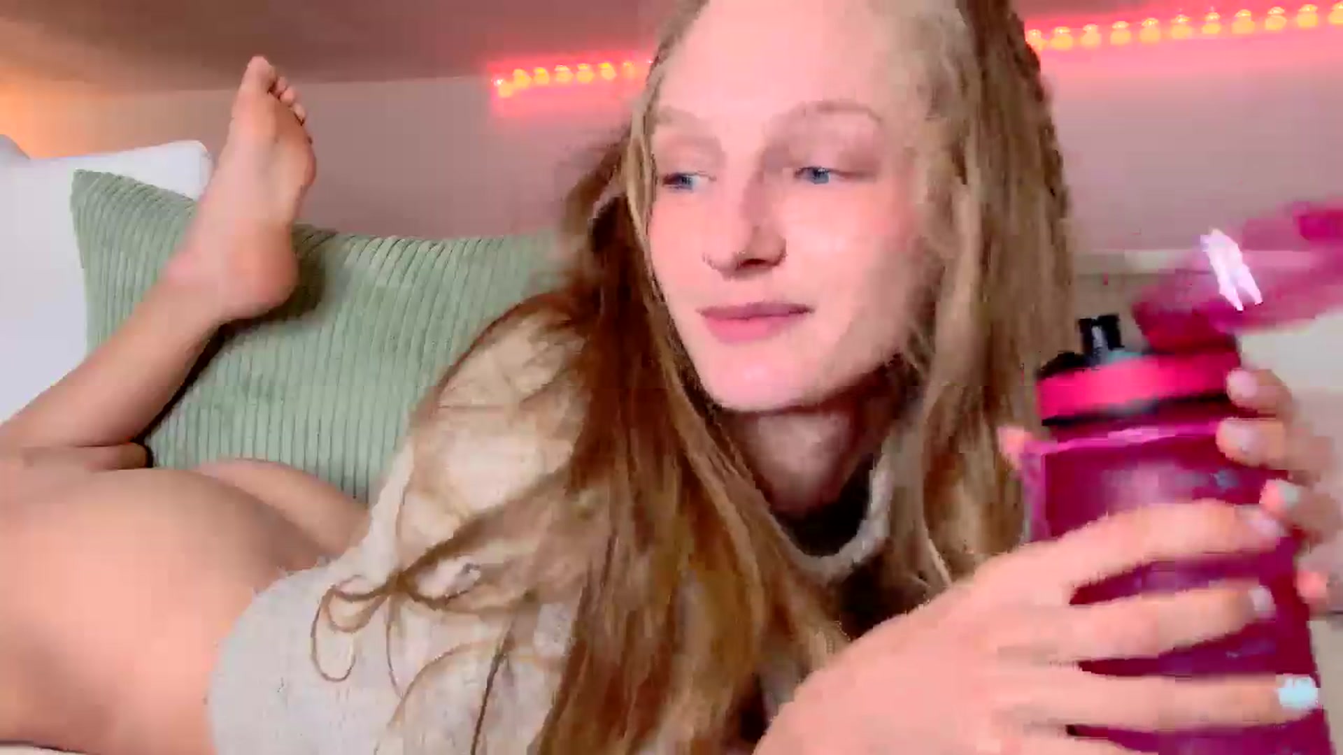 Gallery image thumbnail from Kinkywander's myfreecams stream on, 09/27/2025, 16:29 image 9 of 20