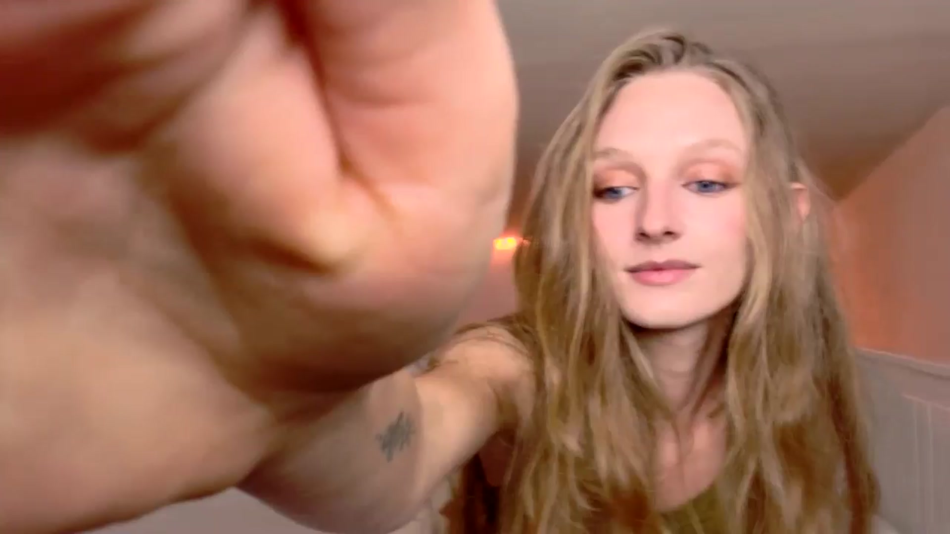 Gallery image thumbnail from Kinkywander's myfreecams stream on, 10/18/2025, 14:39 image 19 of 20