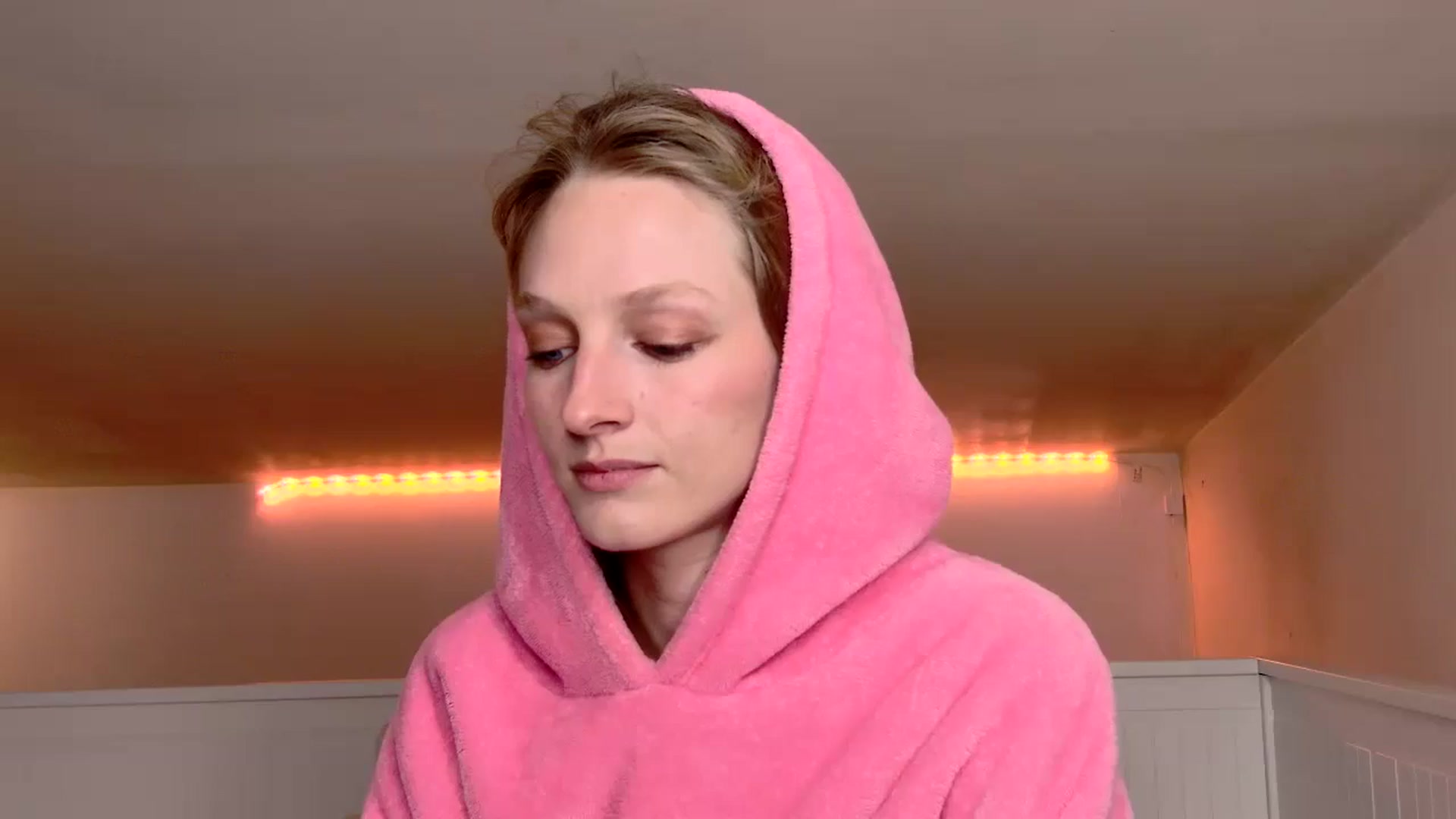 Gallery image thumbnail from Kinkywander's myfreecams stream on, 10/18/2025, 17:50 image 20 of 20