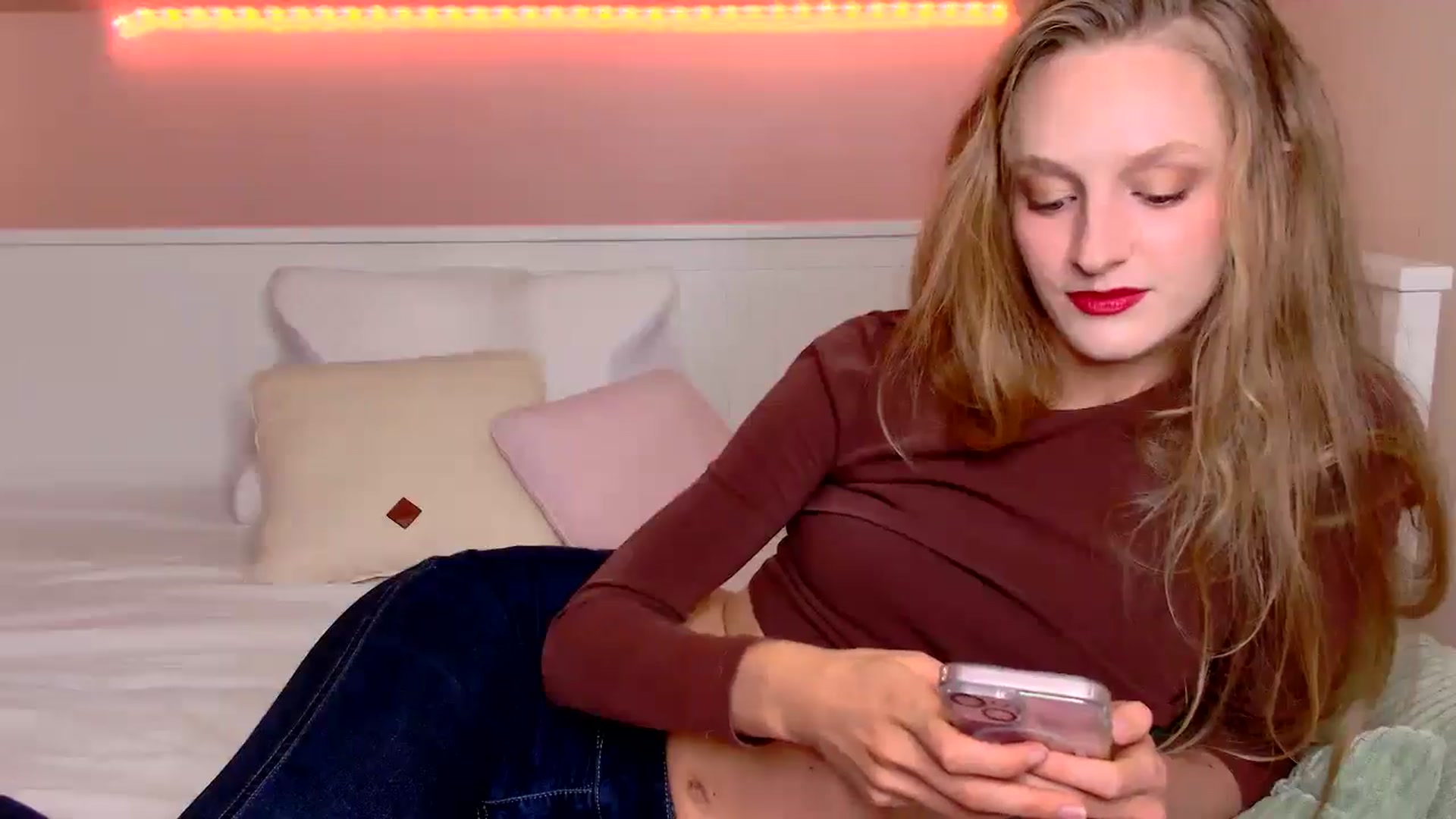 Gallery image thumbnail from Kinkywander's myfreecams stream on, 10/25/2025, 15:40 image 18 of 20
