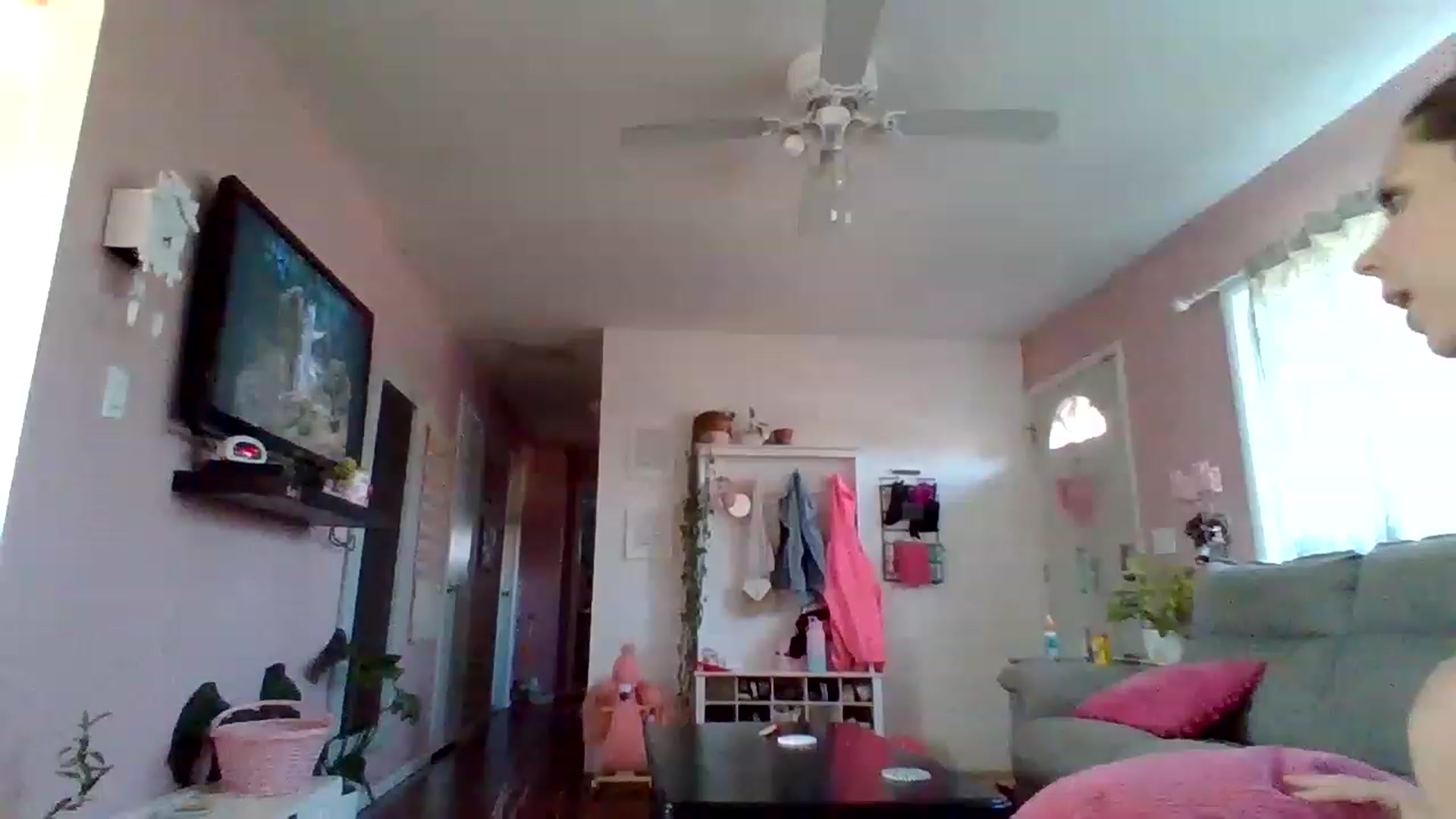 Gallery image thumbnail from KinleySweetie's myfreecams stream on, 02/18/2023, 21:06 image 18 of 20