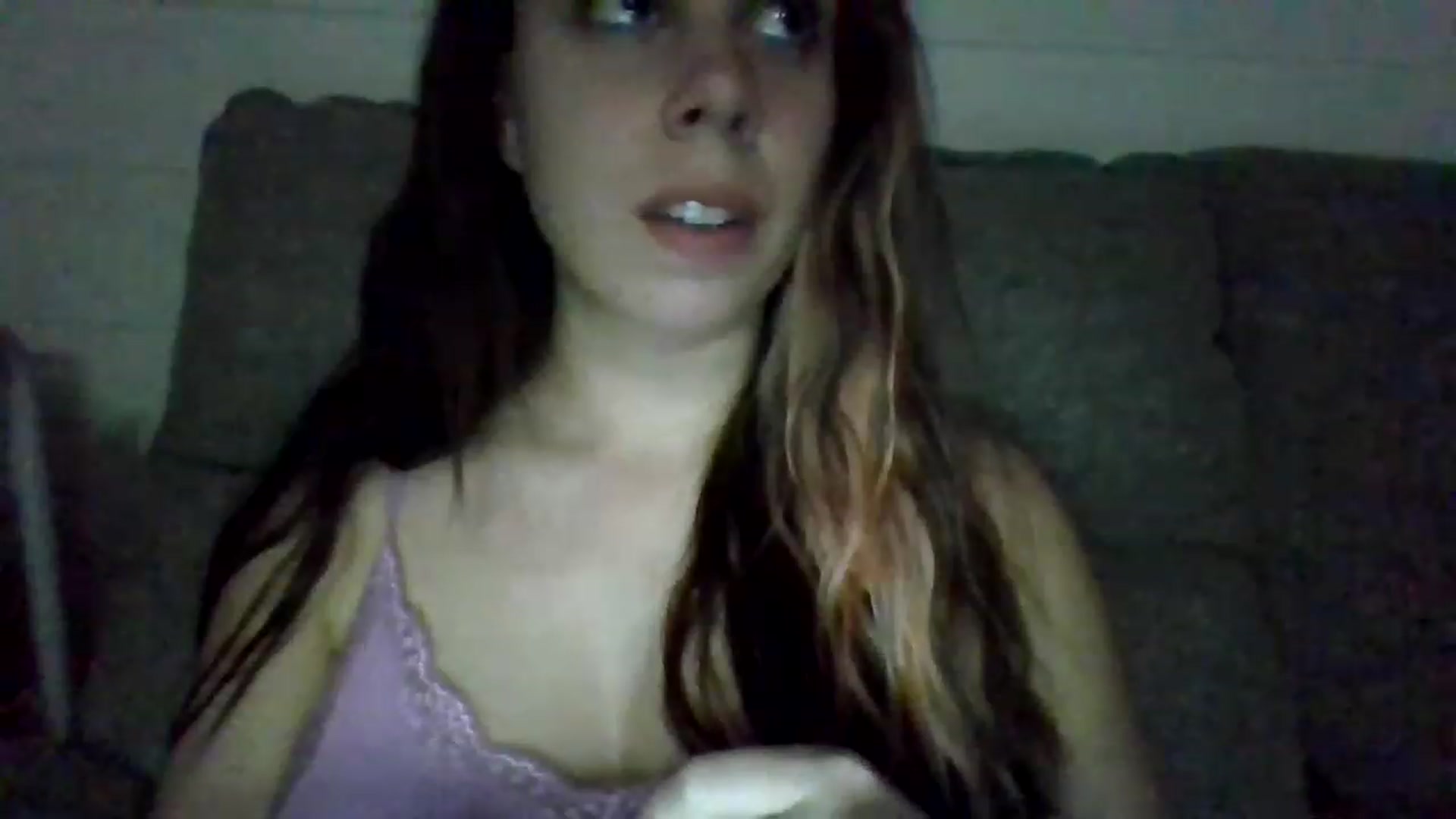Gallery image thumbnail from KinleySweetie's myfreecams stream on, 03/07/2023, 01:56 image 7 of 20
