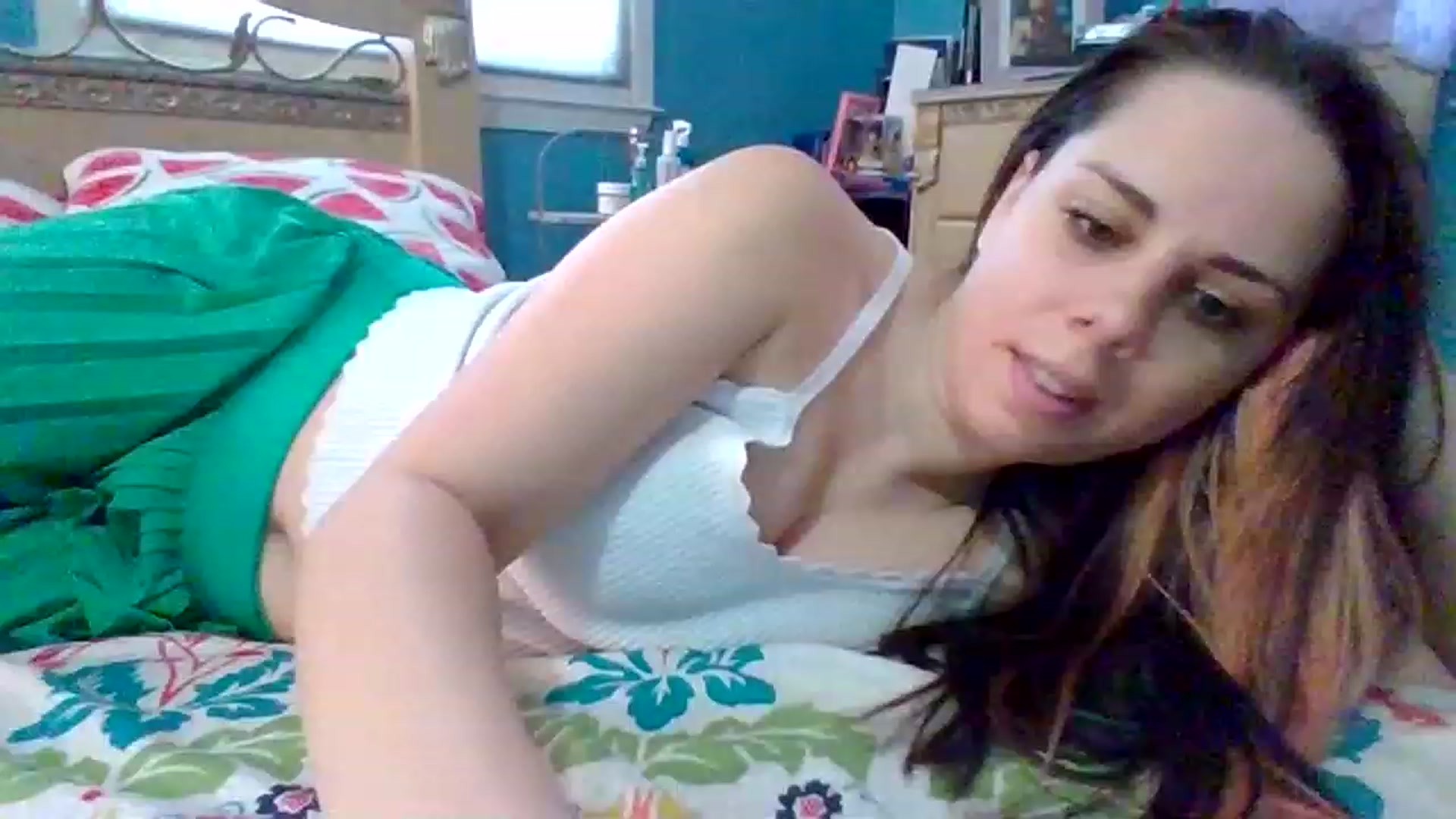 Gallery image thumbnail from KinleySweetie's myfreecams stream on, 03/10/2023, 14:57 image 4 of 20