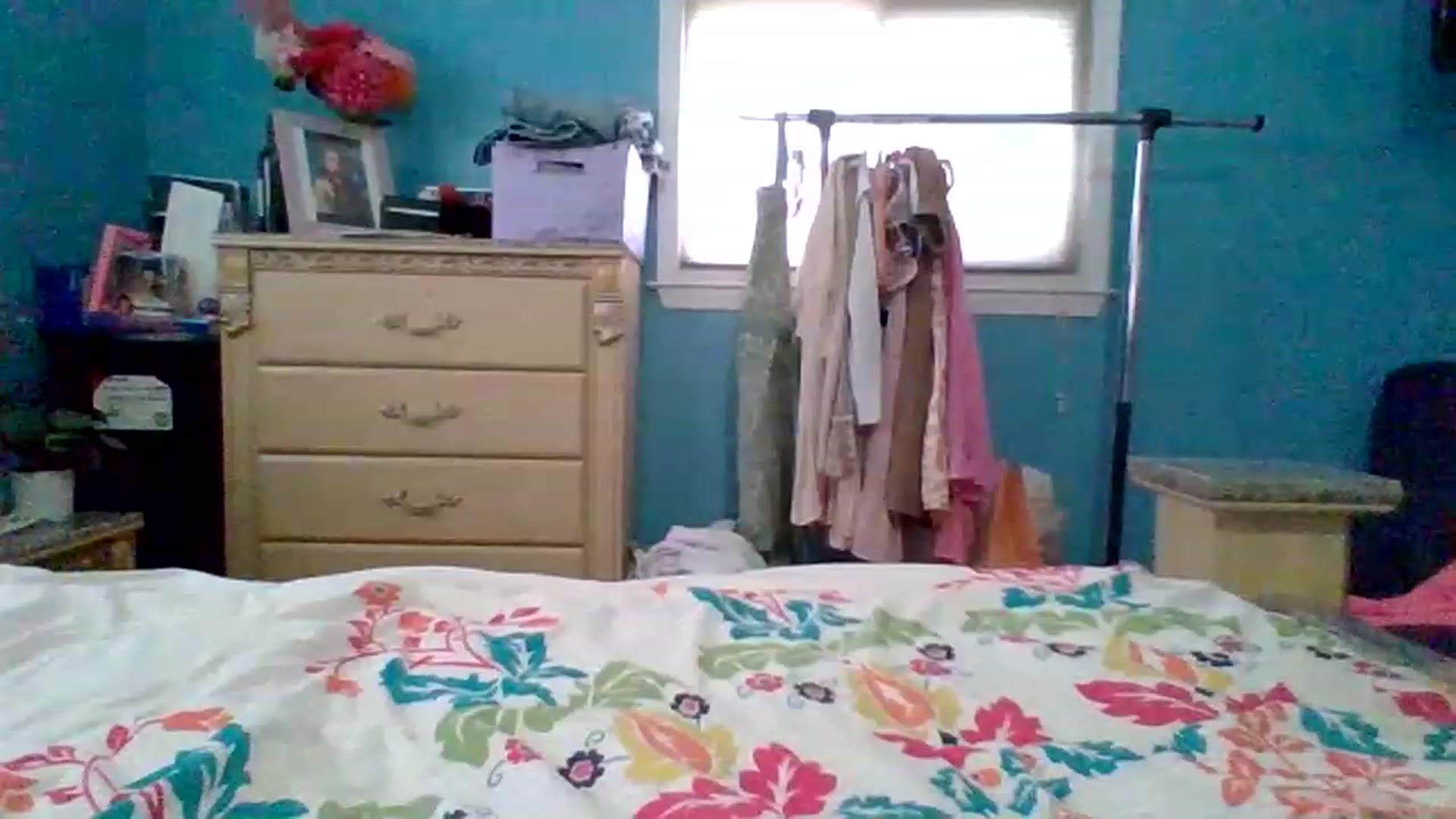Gallery image thumbnail from KinleySweetie's myfreecams stream on, 03/13/2023, 15:05 image 17 of 20