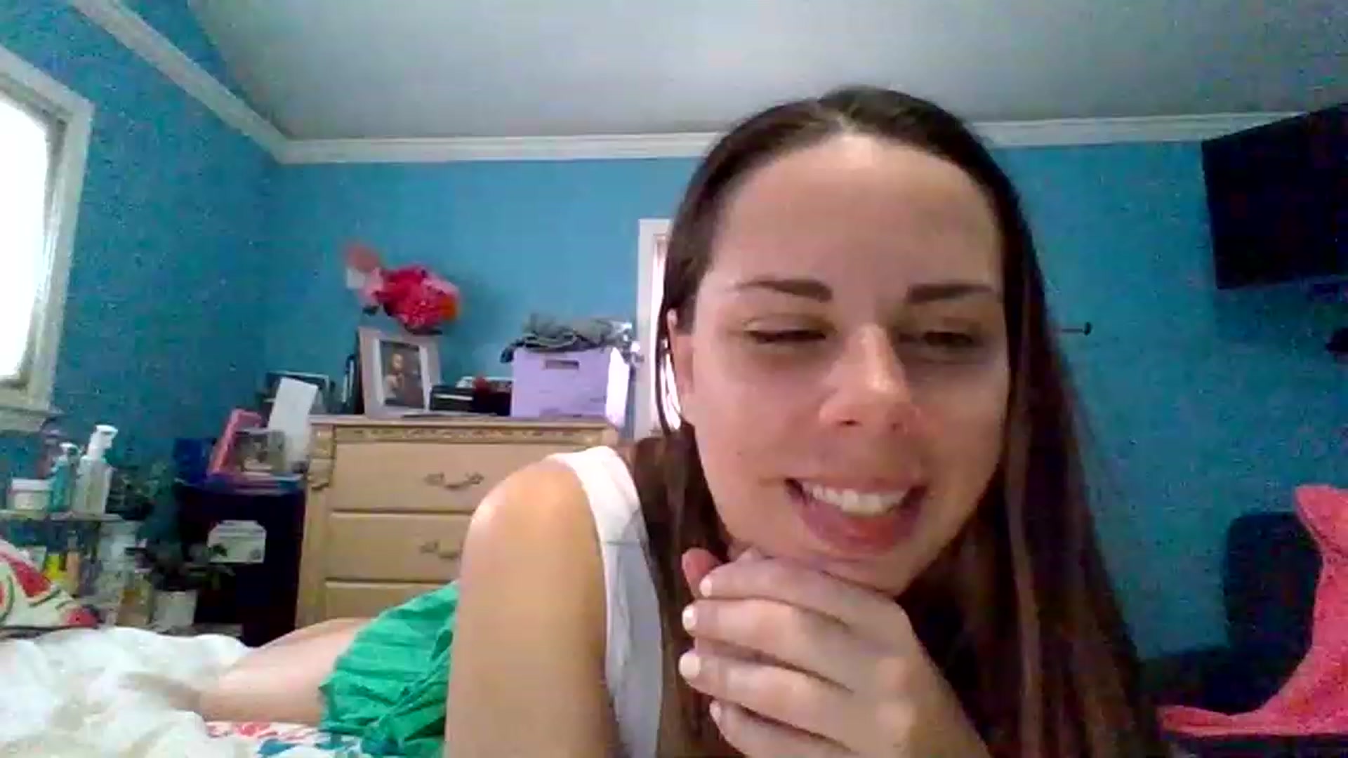 Gallery image thumbnail from KinleySweetie's myfreecams stream on, 03/13/2023, 15:05 image 10 of 20