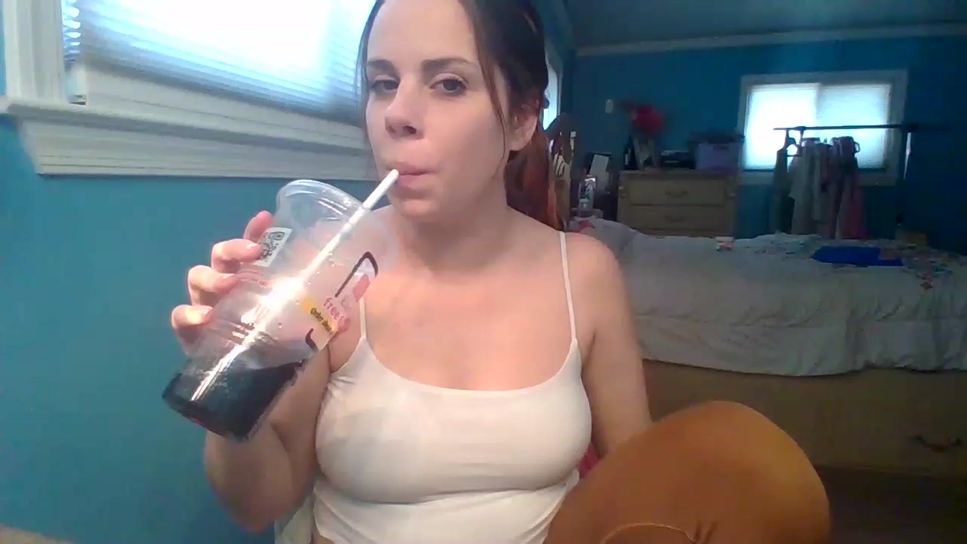 Gallery image thumbnail from KinleySweetie's myfreecams stream on, 03/22/2023, 19:36 image 3 of 20