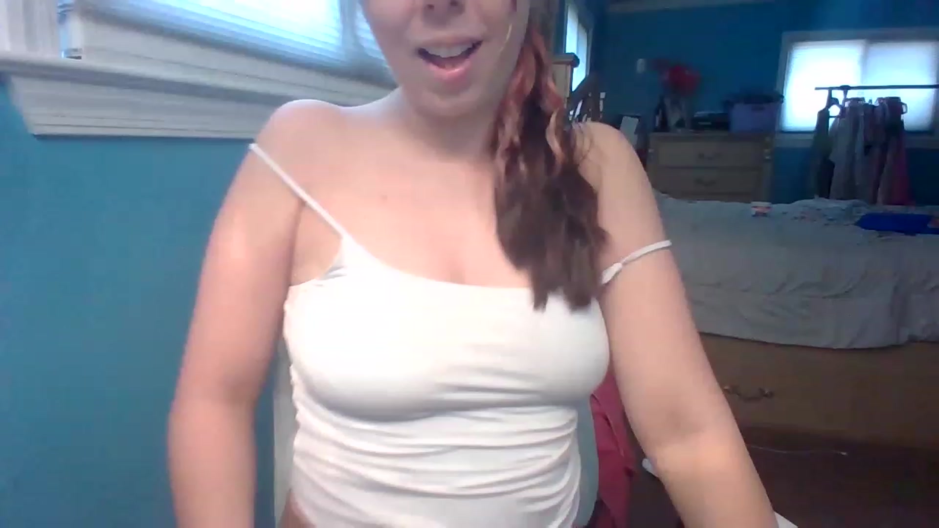 Gallery image thumbnail from KinleySweetie's myfreecams stream on, 03/22/2023, 19:36 image 15 of 20