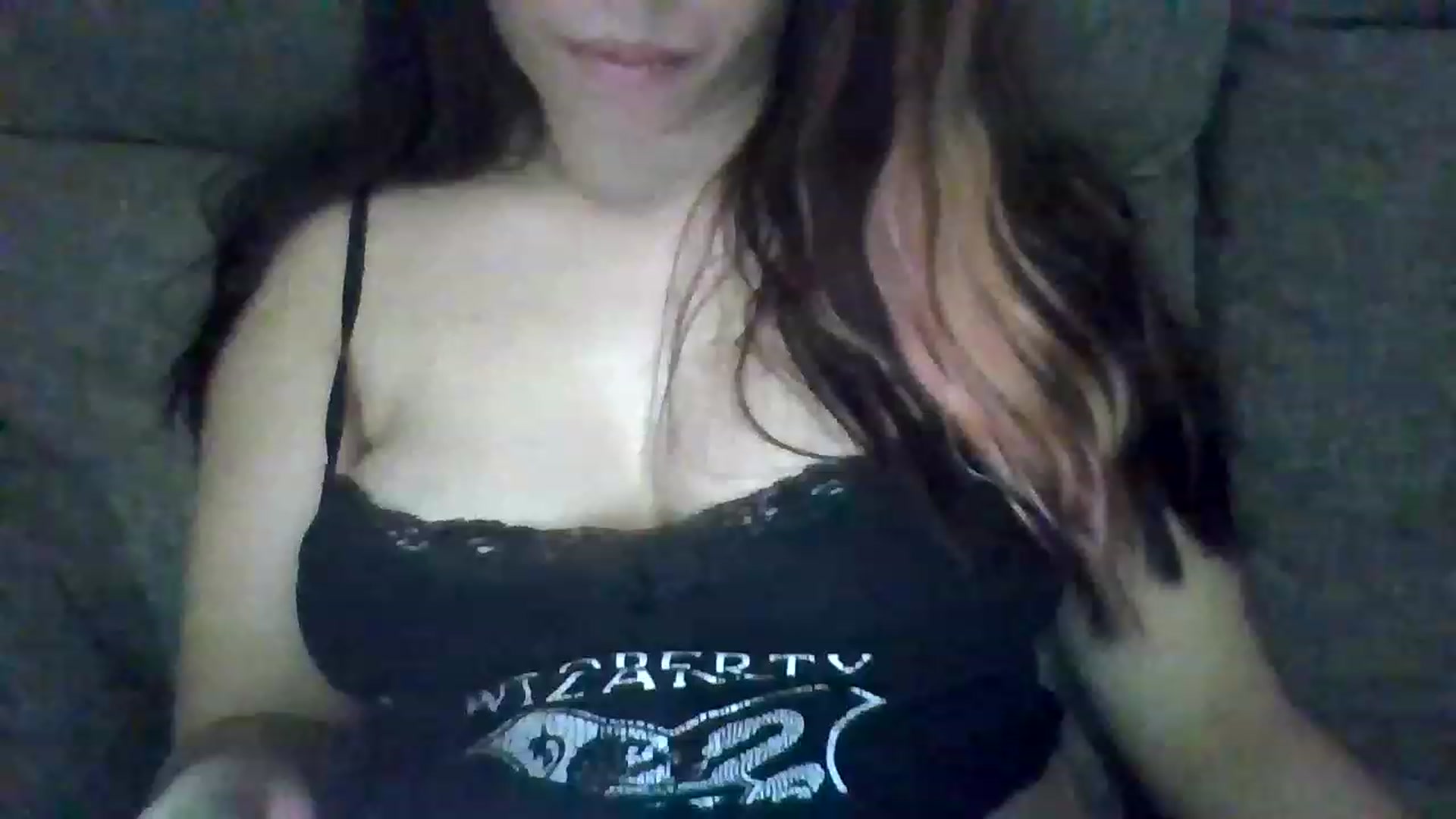Gallery image thumbnail from KinleySweetie's myfreecams stream on, 03/24/2023, 03:50 image 6 of 20
