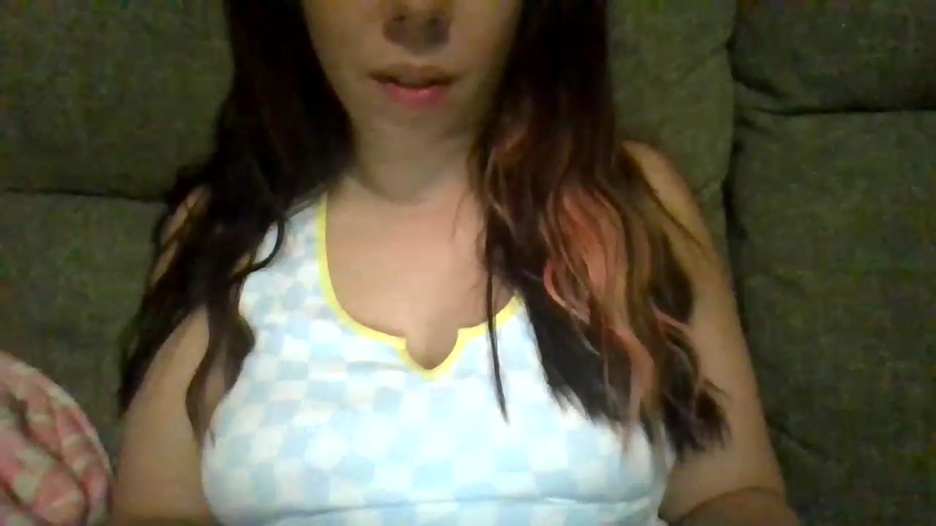 Gallery image thumbnail from KinleySweetie's myfreecams stream on, 03/27/2023, 03:15 image 12 of 20