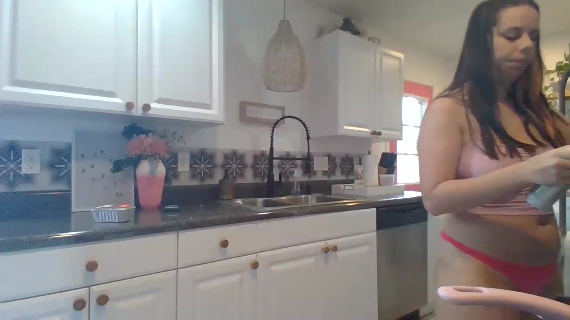 Gallery image thumbnail from KinleySweetie's myfreecams stream on, 03/31/2023, 16:32 image 16 of 20