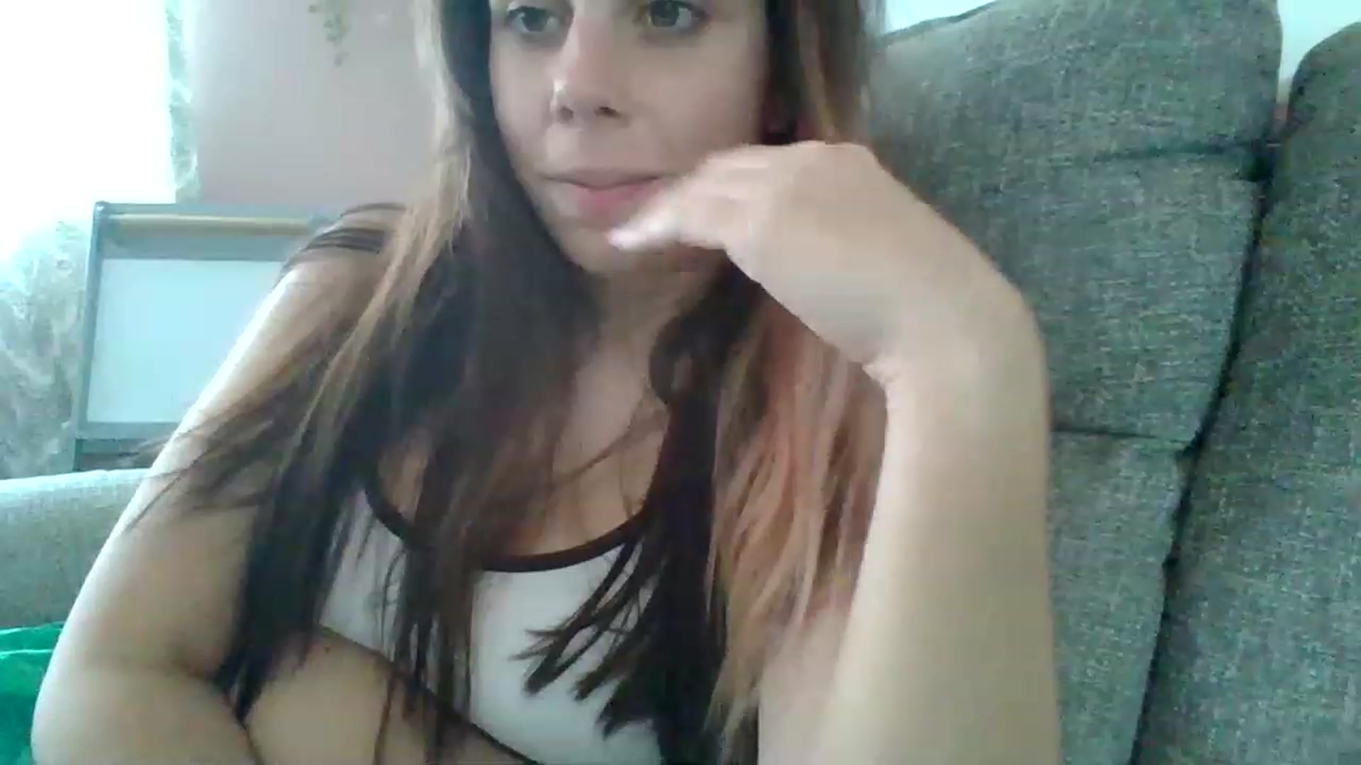 Gallery image thumbnail from KinleySweetie's myfreecams stream on, 04/03/2023, 20:40 image 10 of 20
