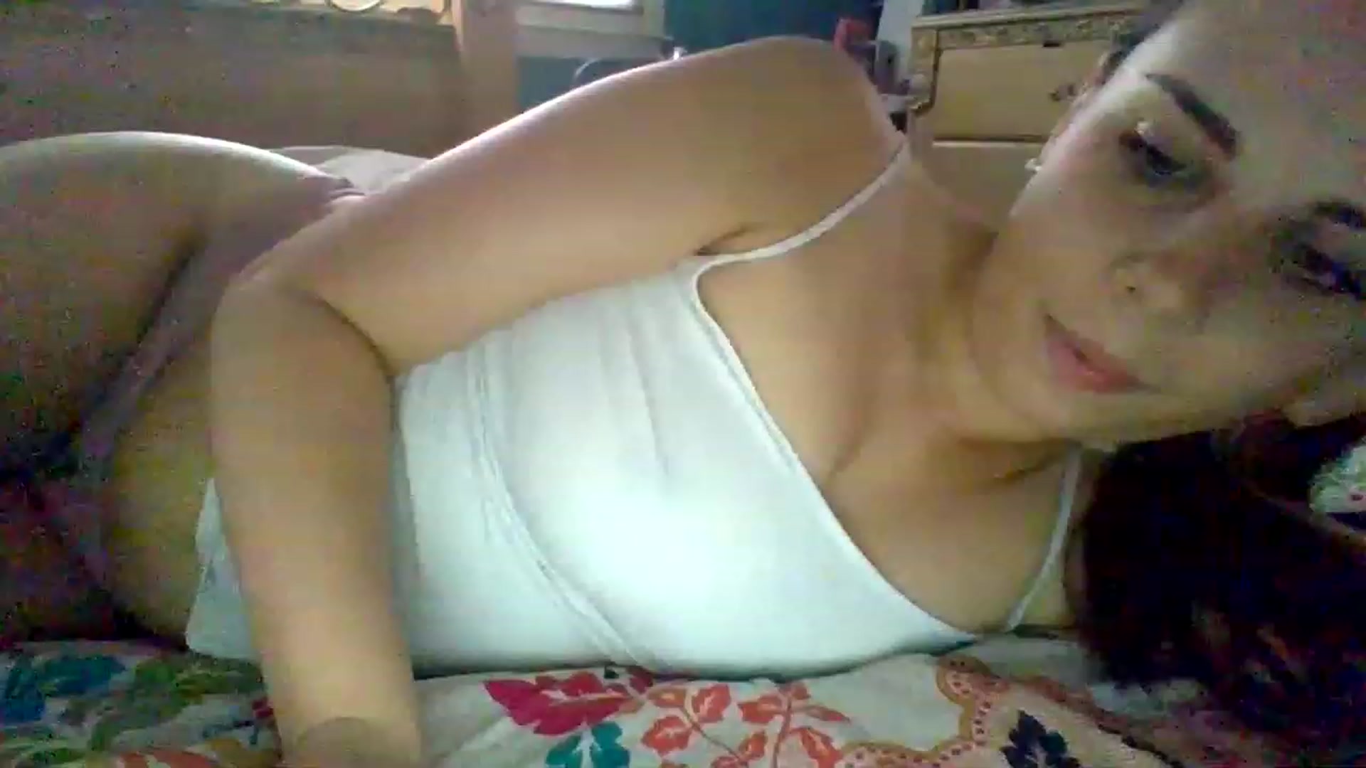 Gallery image thumbnail from KinleySweetie's myfreecams stream on, 04/17/2023, 16:15 image 9 of 20