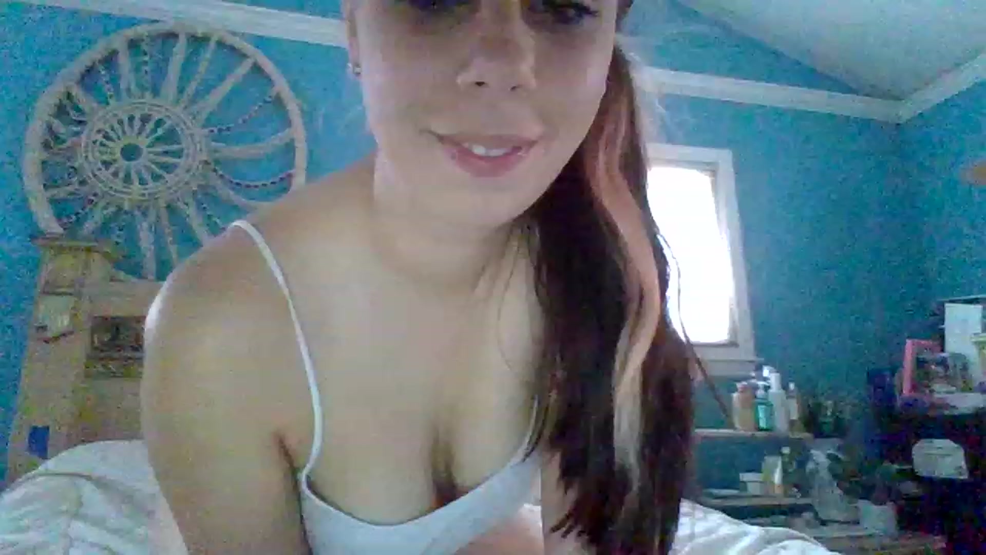Gallery image thumbnail from KinleySweetie's myfreecams stream on, 04/17/2023, 17:01 image 14 of 20